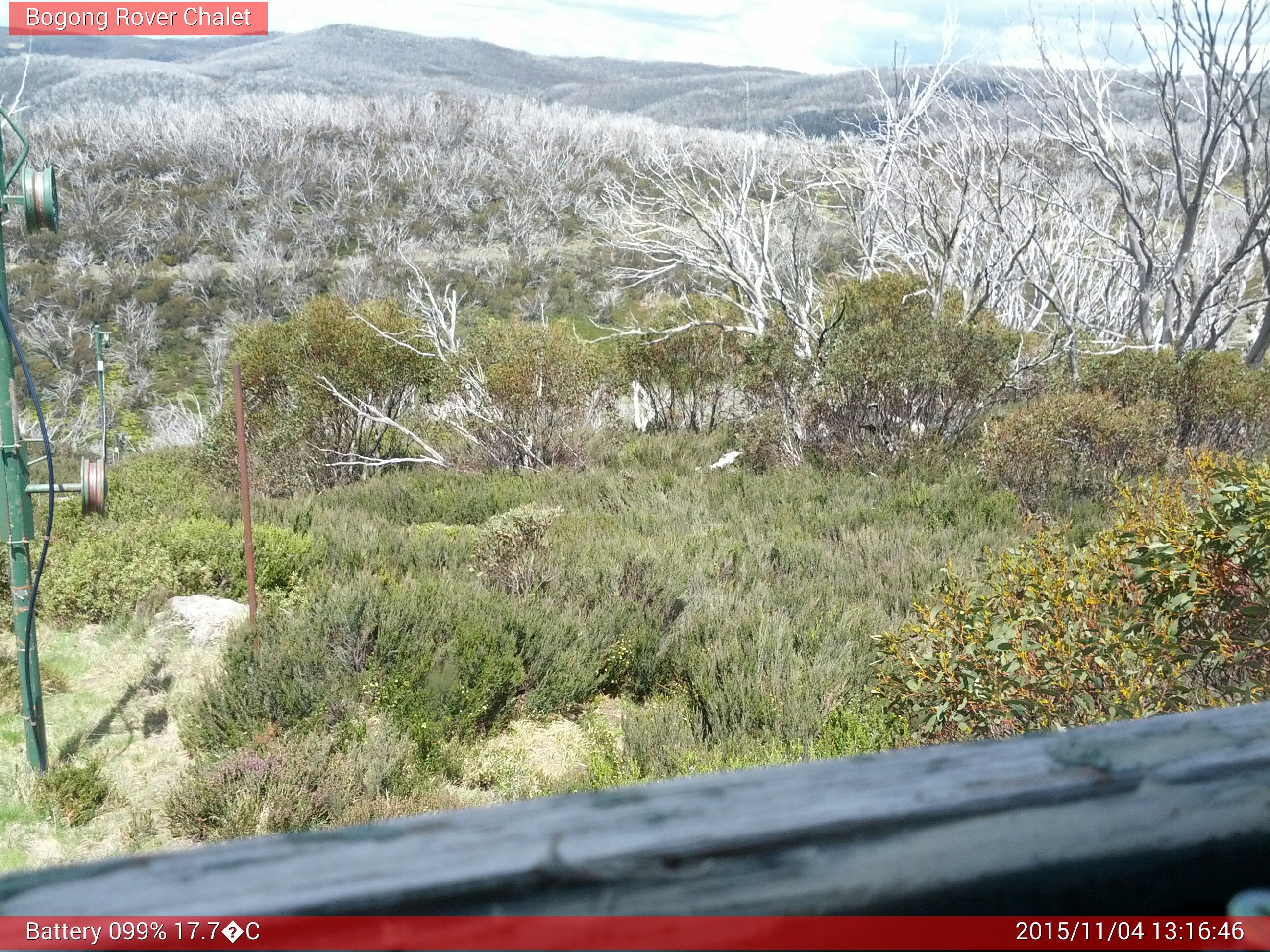 Bogong Web Cam 1:16pm Wednesday 4th of November 2015