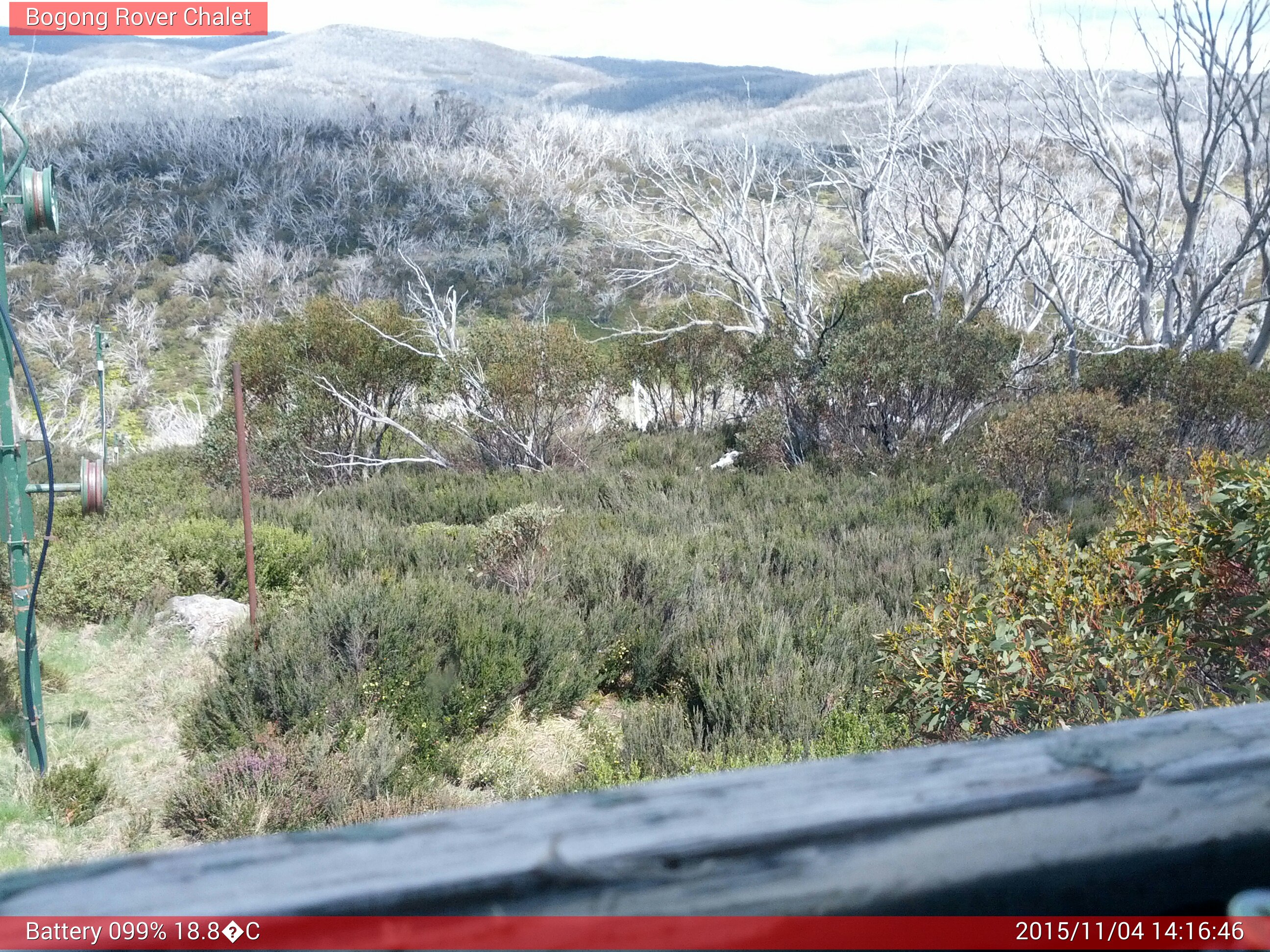 Bogong Web Cam 2:16pm Wednesday 4th of November 2015