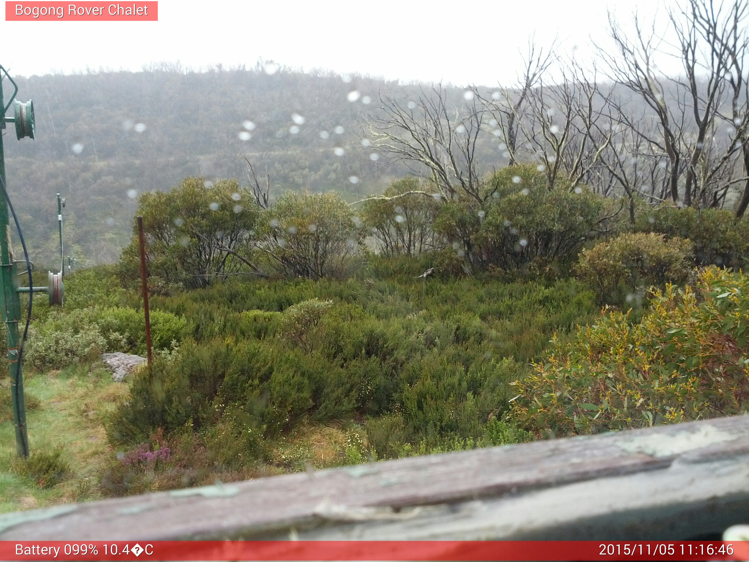 Bogong Web Cam 11:16am Thursday 5th of November 2015