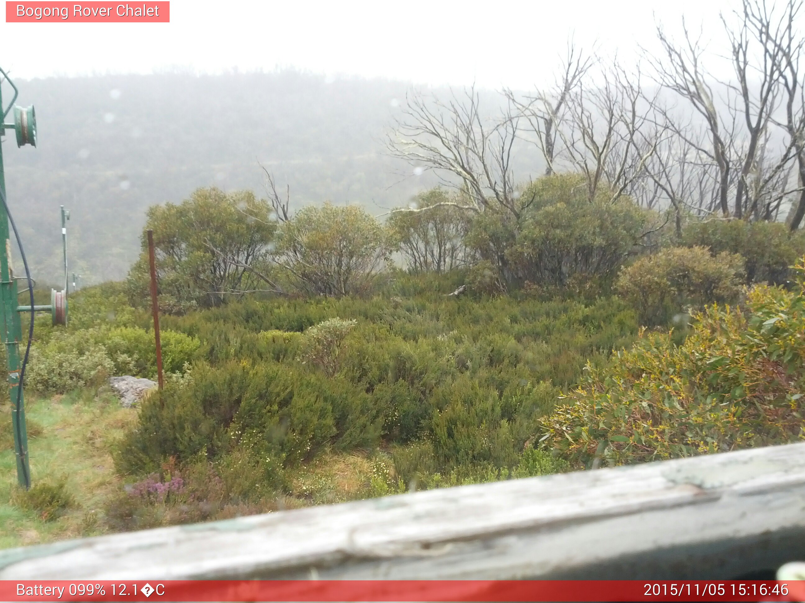 Bogong Web Cam 3:16pm Thursday 5th of November 2015