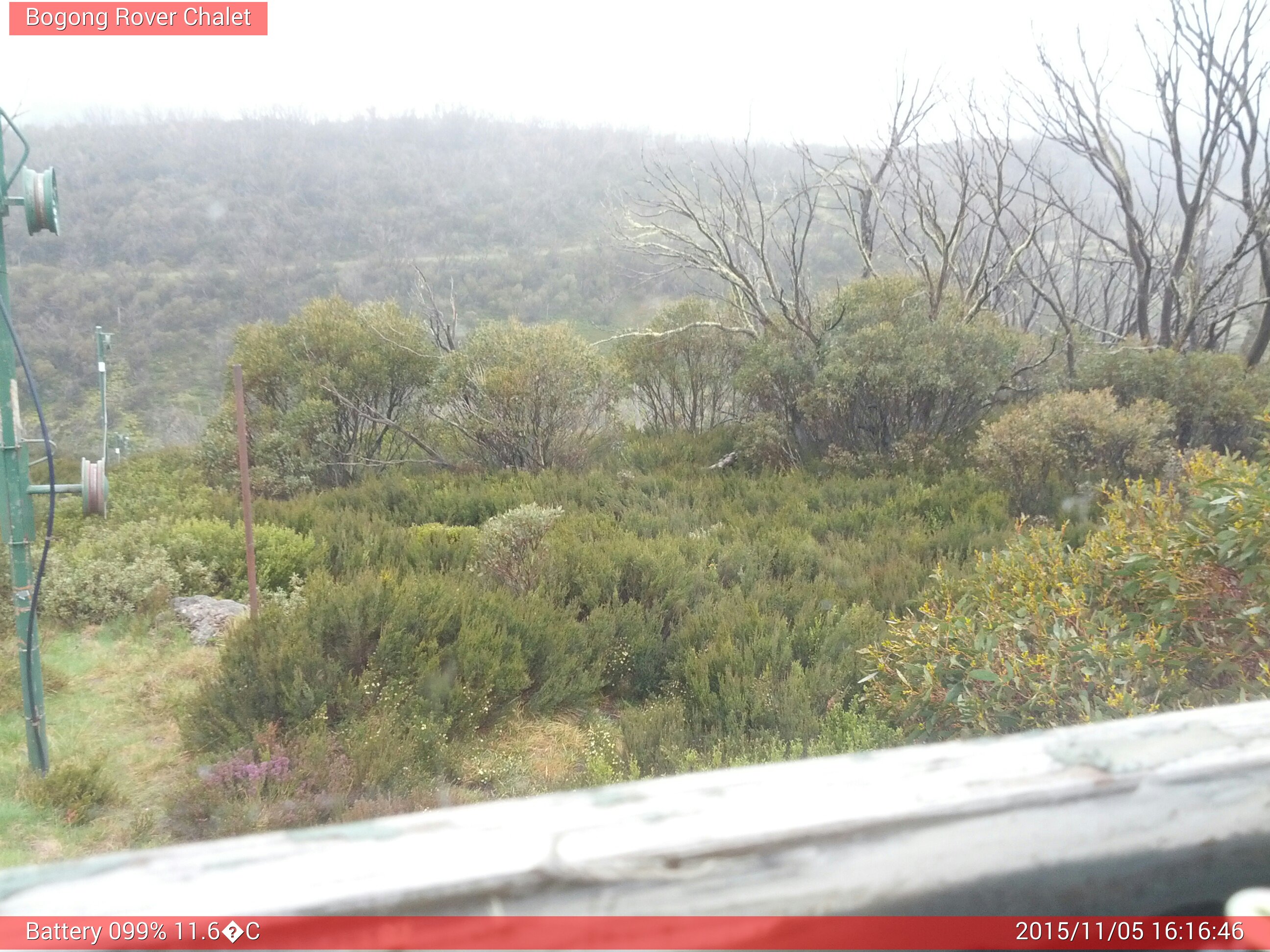 Bogong Web Cam 4:16pm Thursday 5th of November 2015