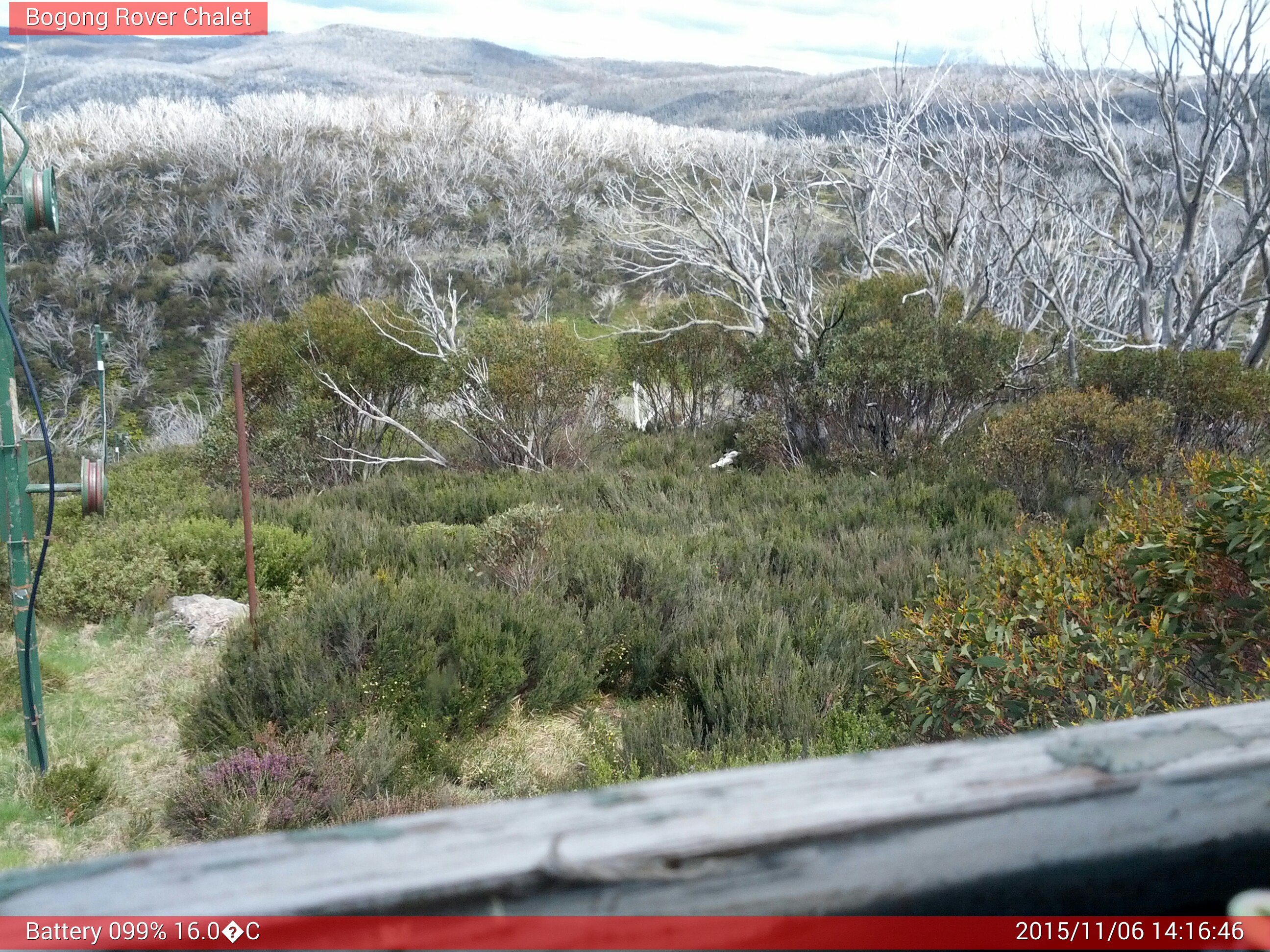 Bogong Web Cam 2:16pm Friday 6th of November 2015