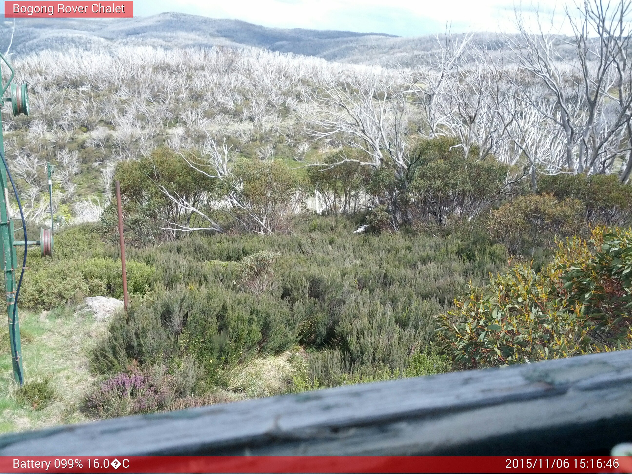 Bogong Web Cam 3:16pm Friday 6th of November 2015