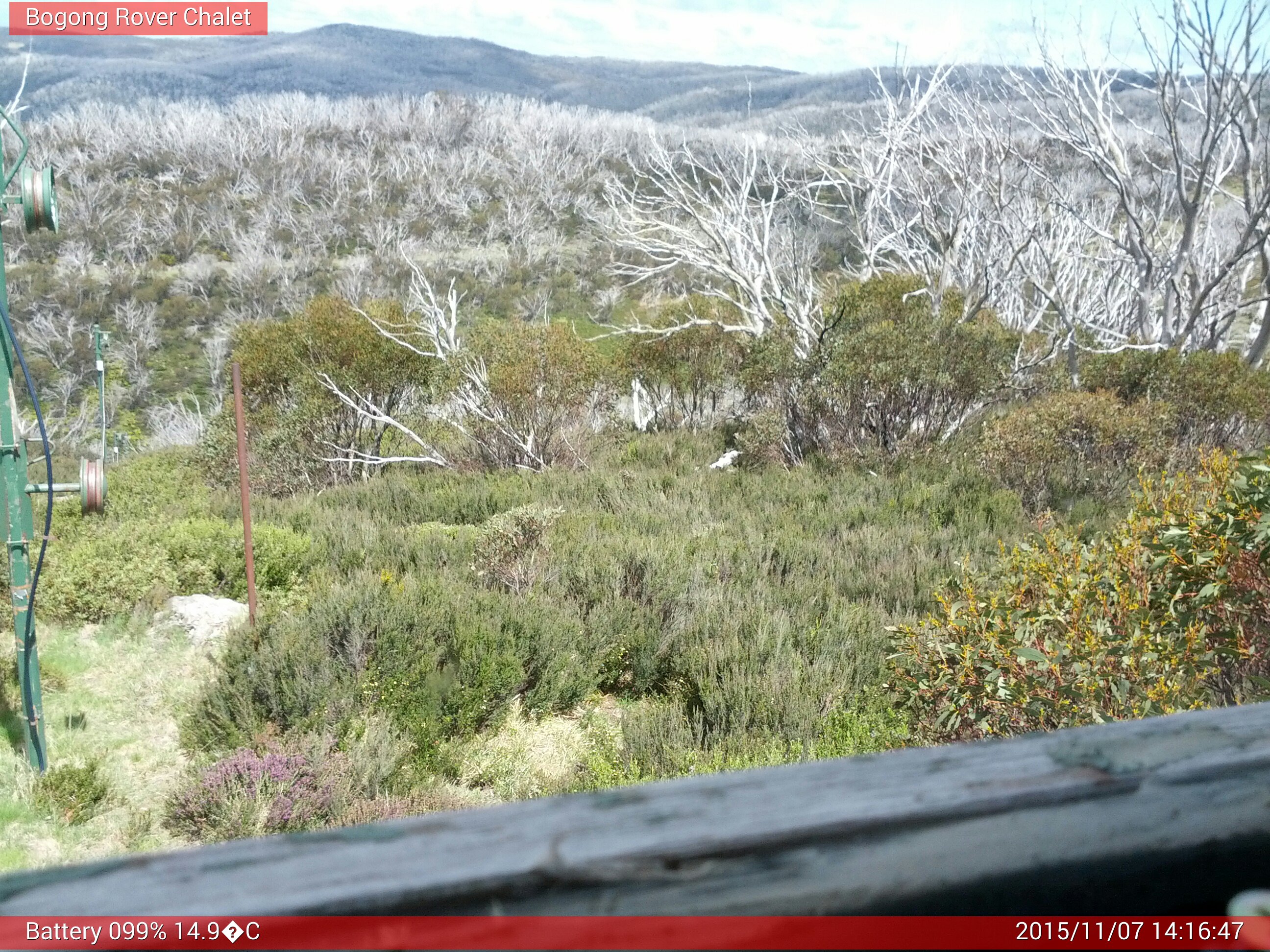 Bogong Web Cam 2:16pm Saturday 7th of November 2015