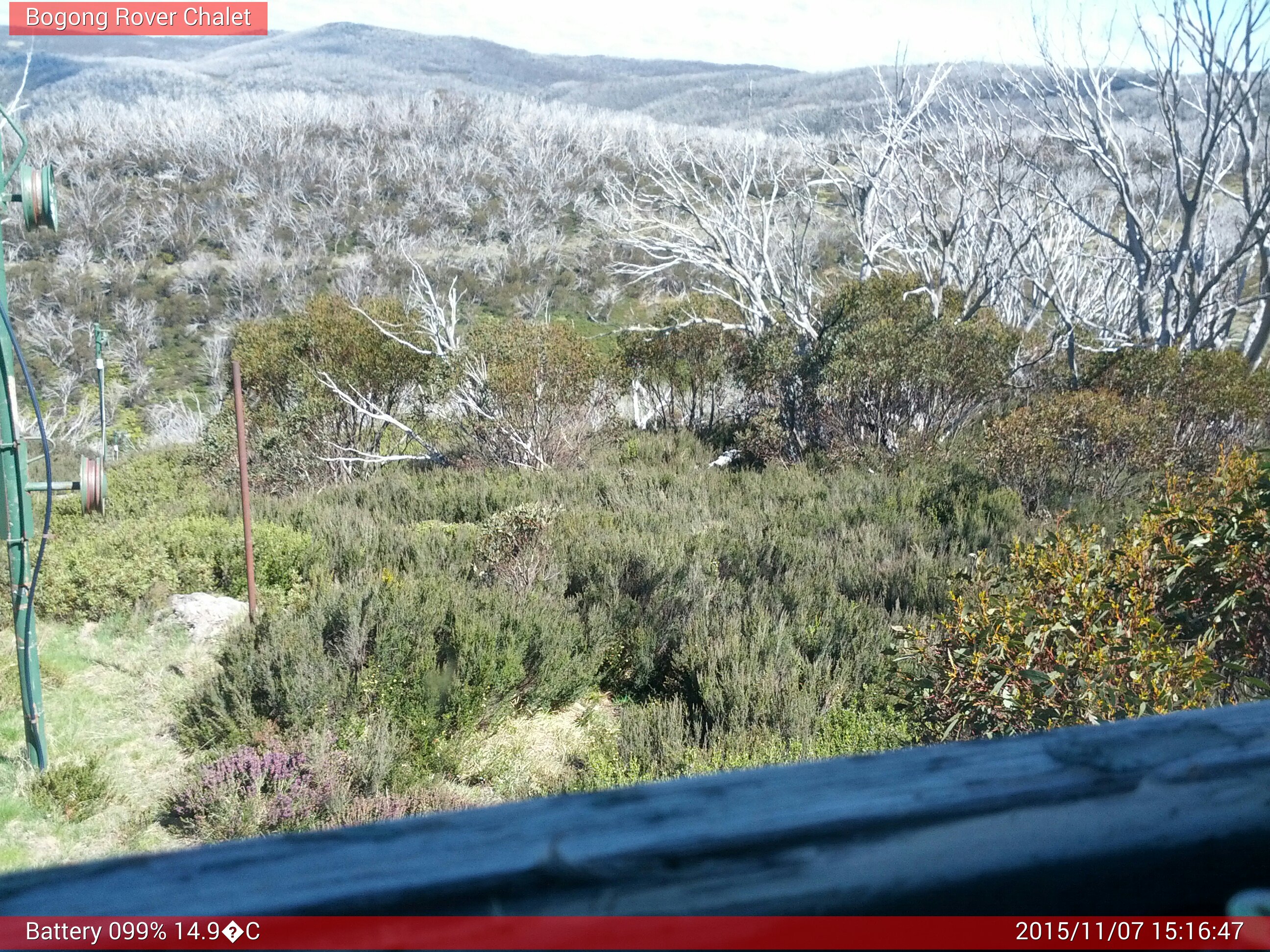 Bogong Web Cam 3:16pm Saturday 7th of November 2015