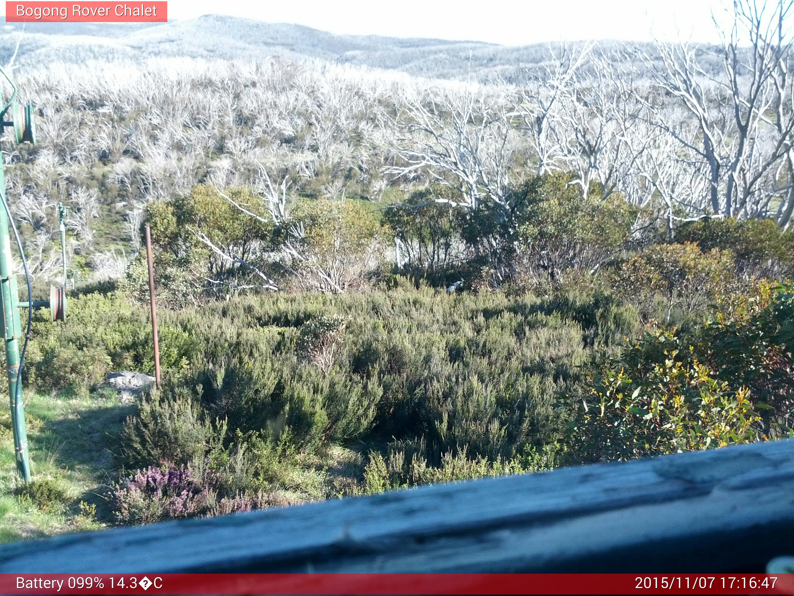 Bogong Web Cam 5:16pm Saturday 7th of November 2015