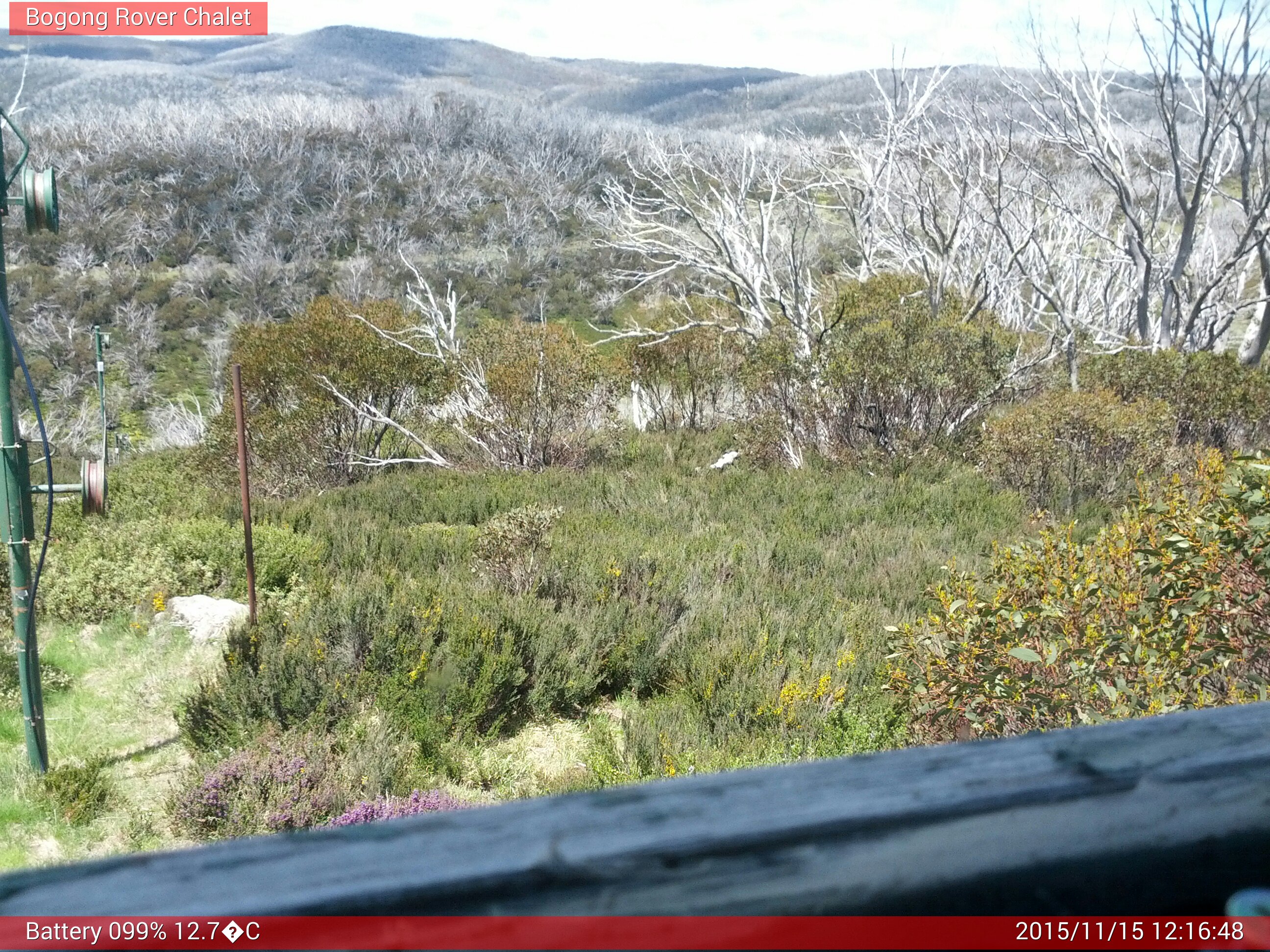 Bogong Web Cam 12:16pm Sunday 15th of November 2015