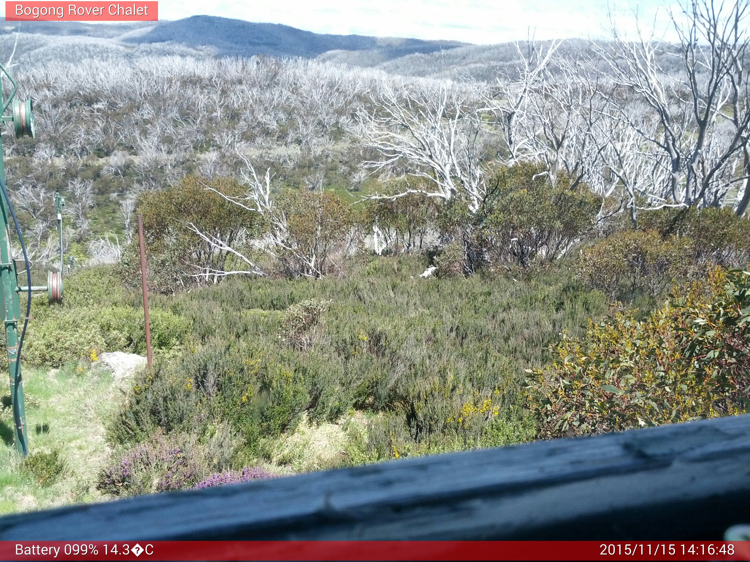 Bogong Web Cam 2:16pm Sunday 15th of November 2015