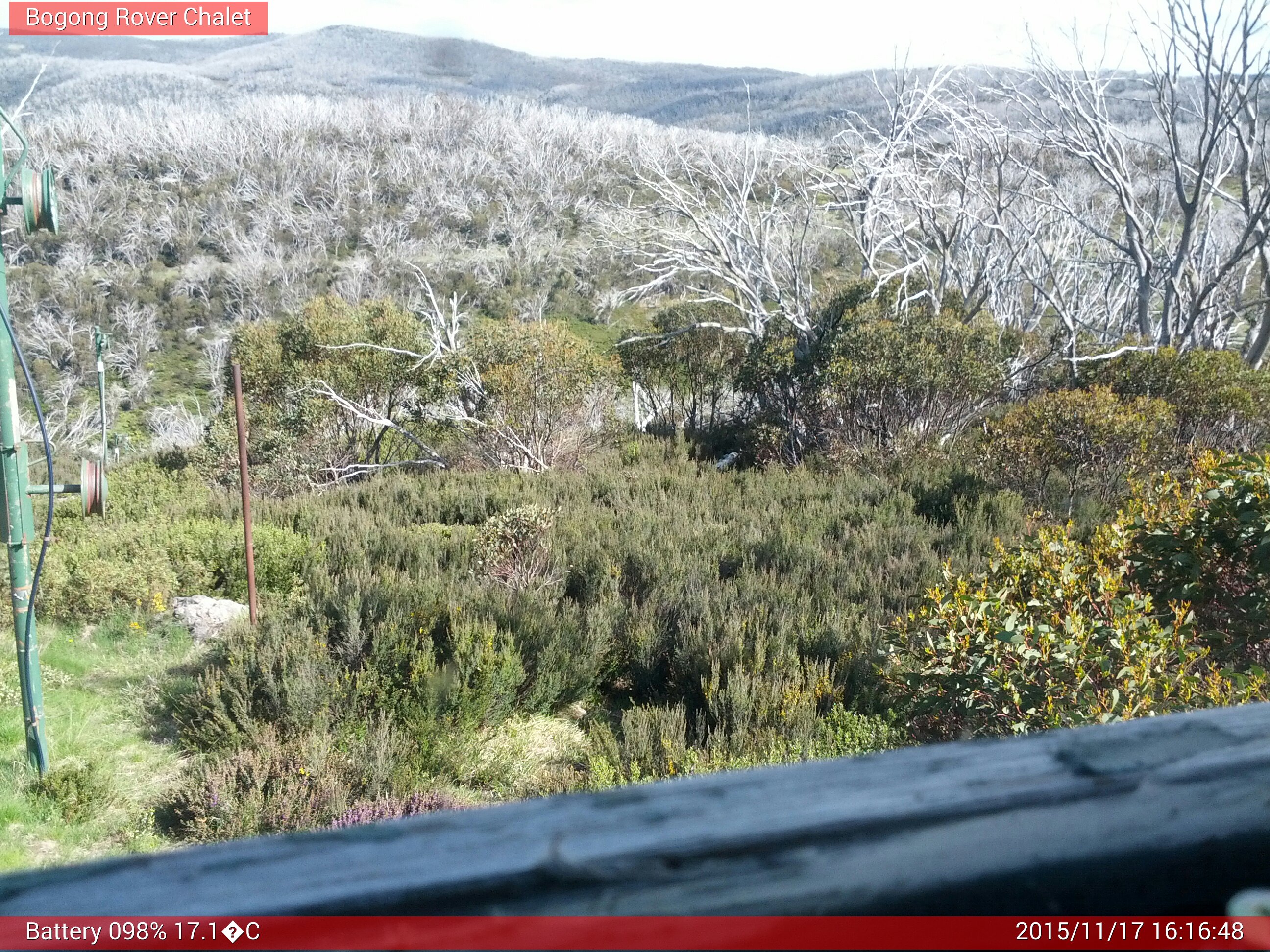 Bogong Web Cam 4:16pm Tuesday 17th of November 2015