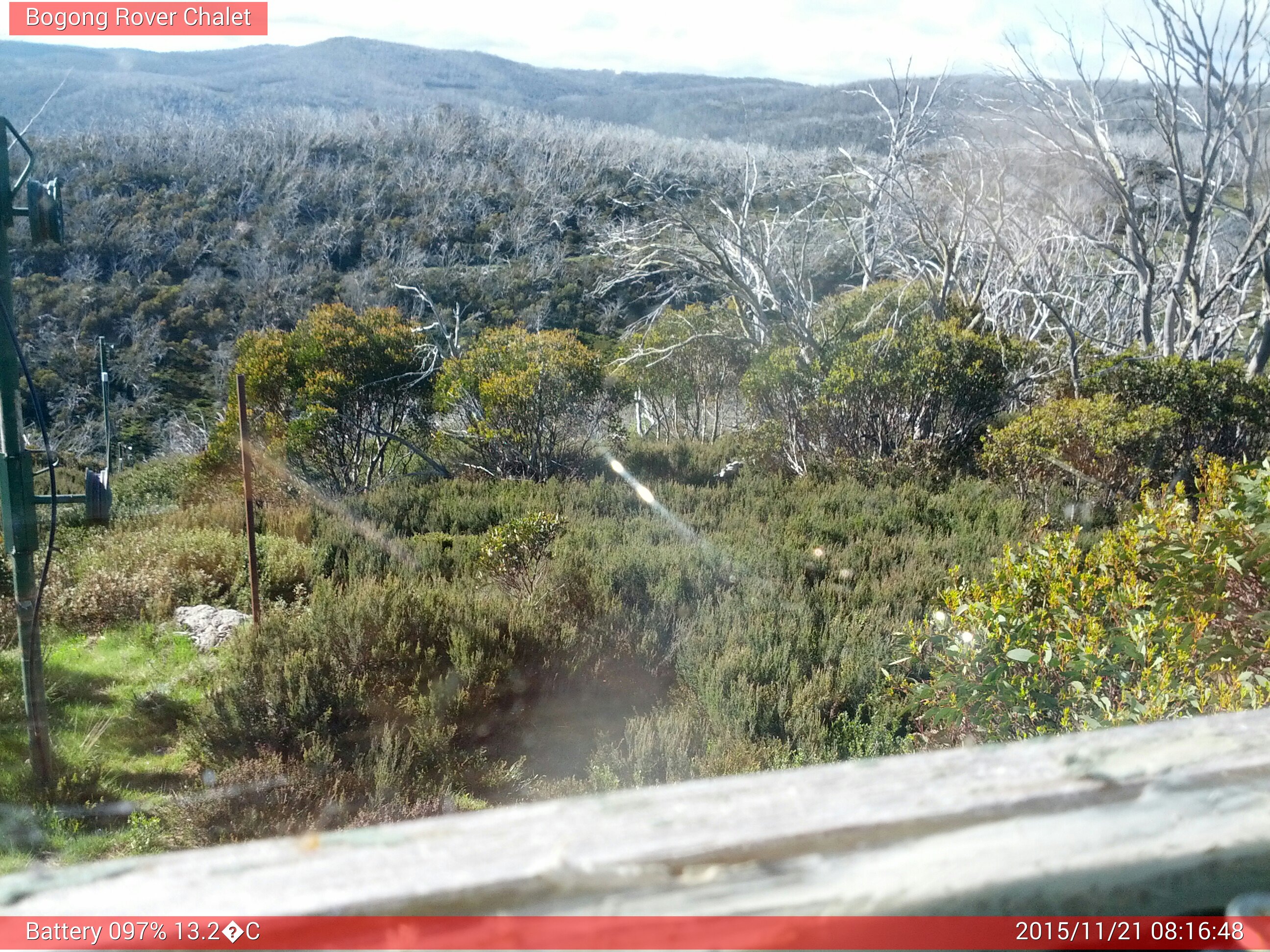 Bogong Web Cam 8:16am Saturday 21st of November 2015