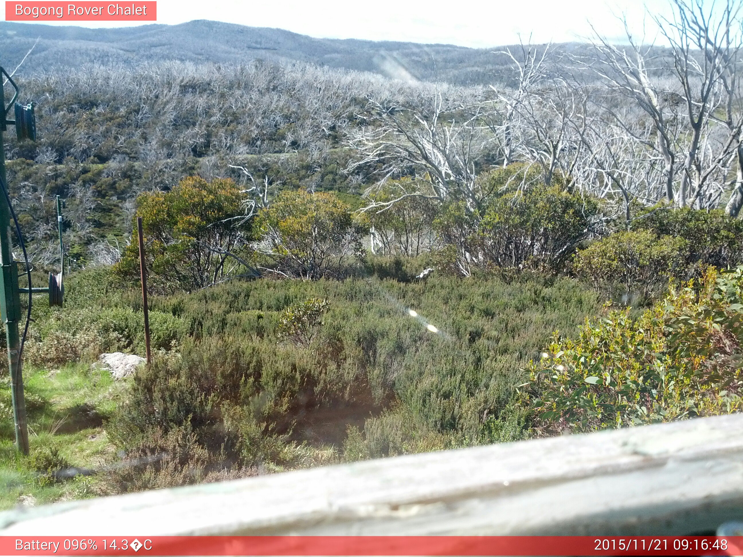 Bogong Web Cam 9:16am Saturday 21st of November 2015