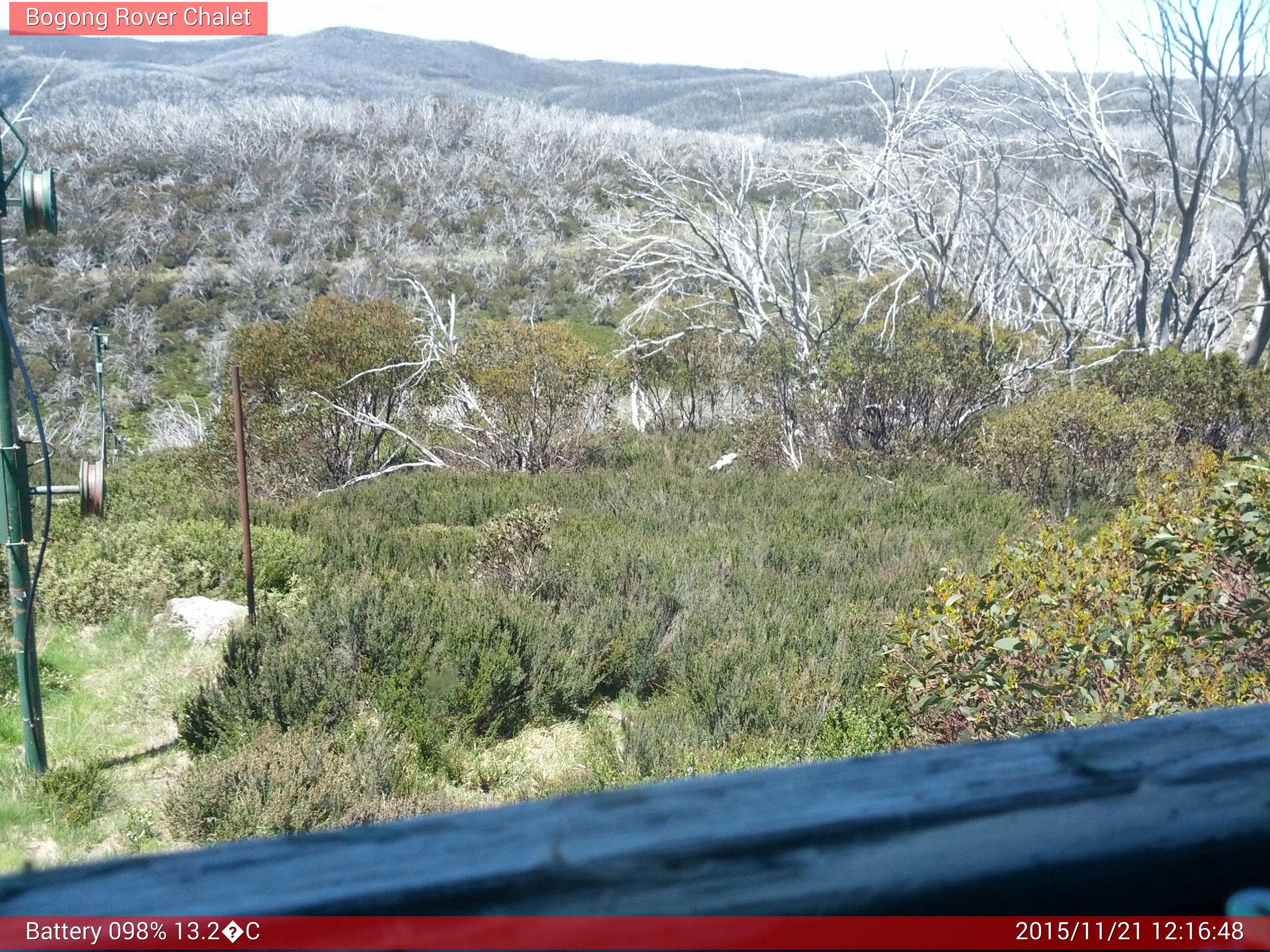 Bogong Web Cam 12:16pm Saturday 21st of November 2015