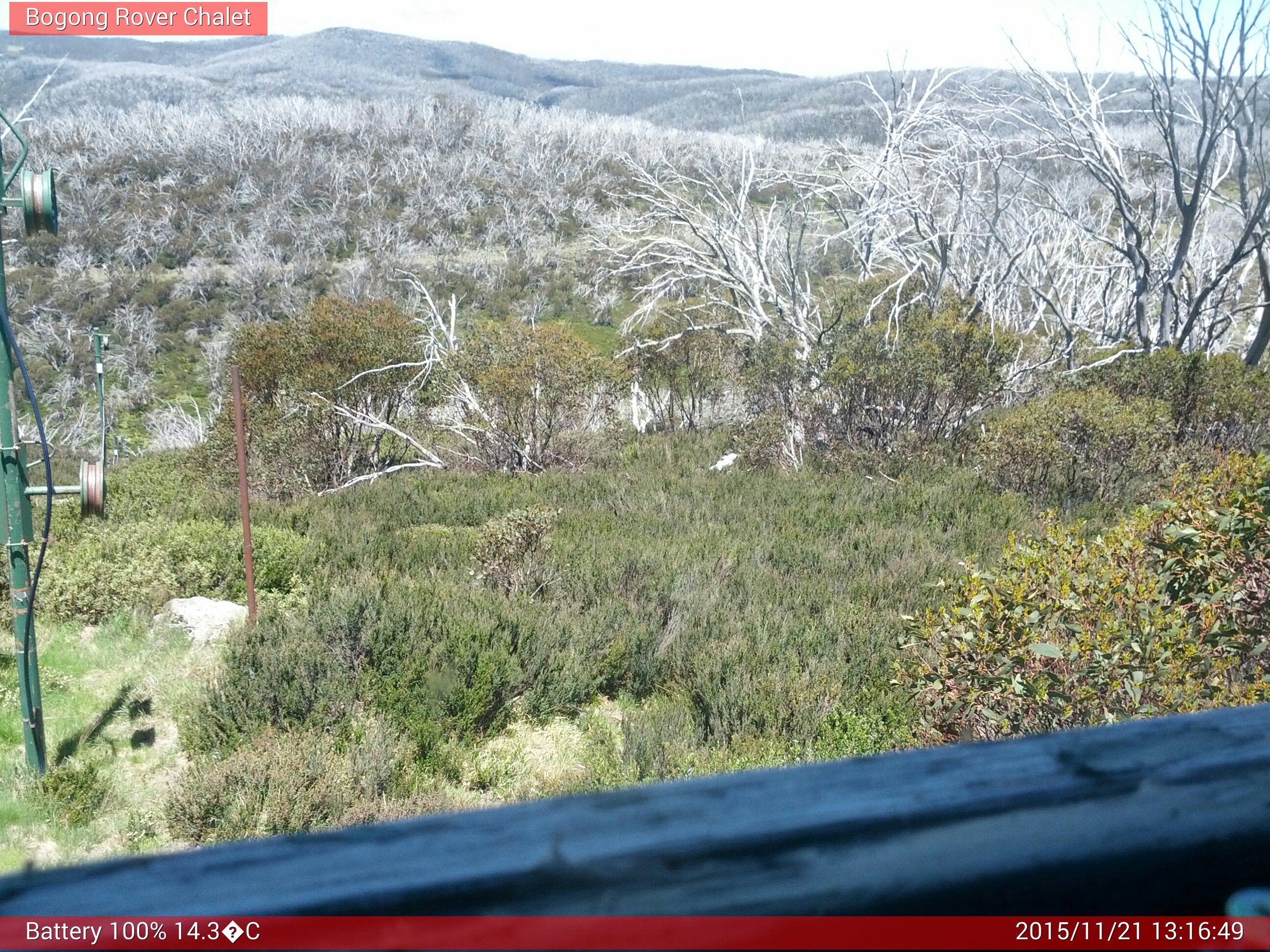 Bogong Web Cam 1:16pm Saturday 21st of November 2015