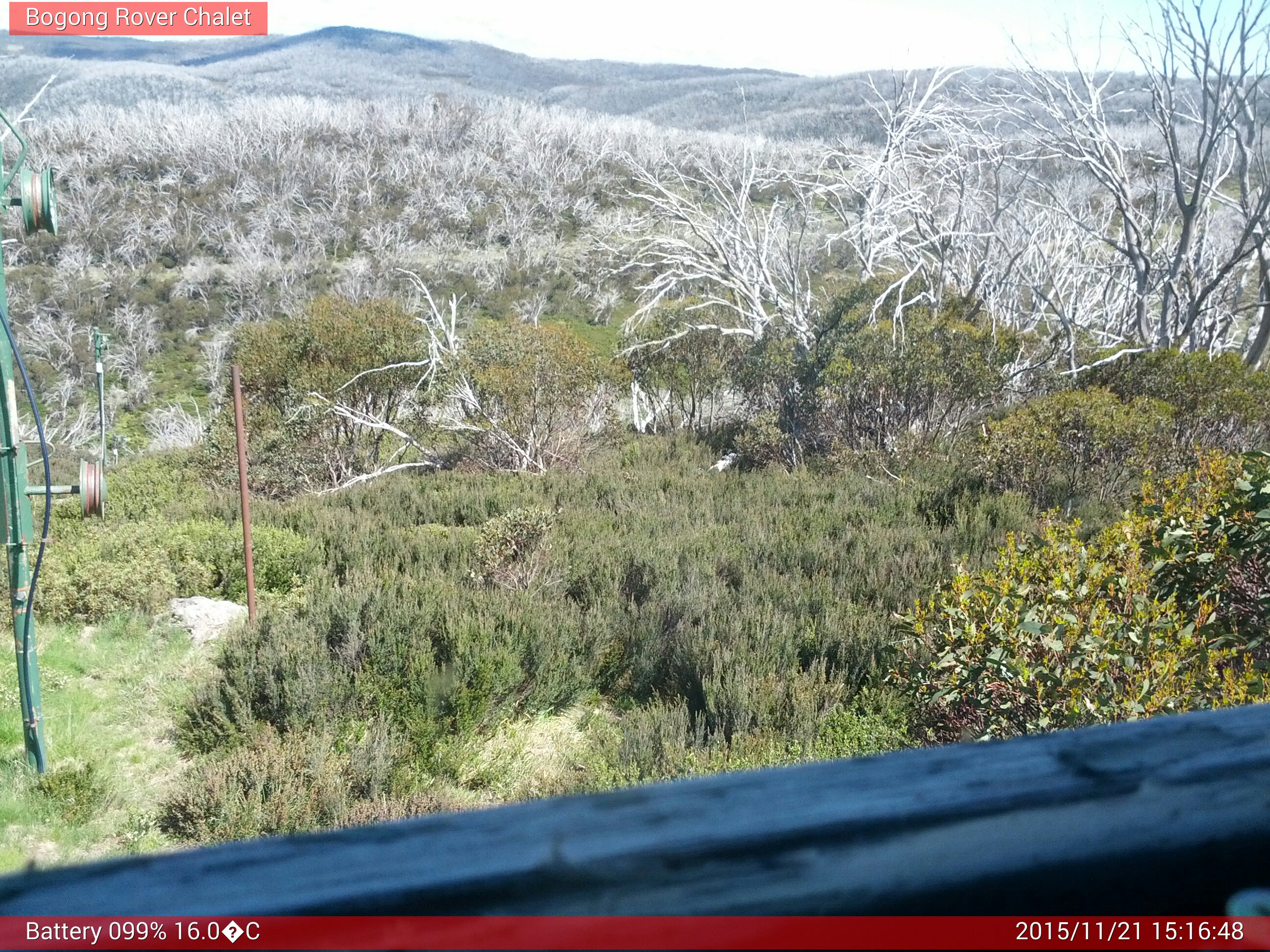 Bogong Web Cam 3:16pm Saturday 21st of November 2015