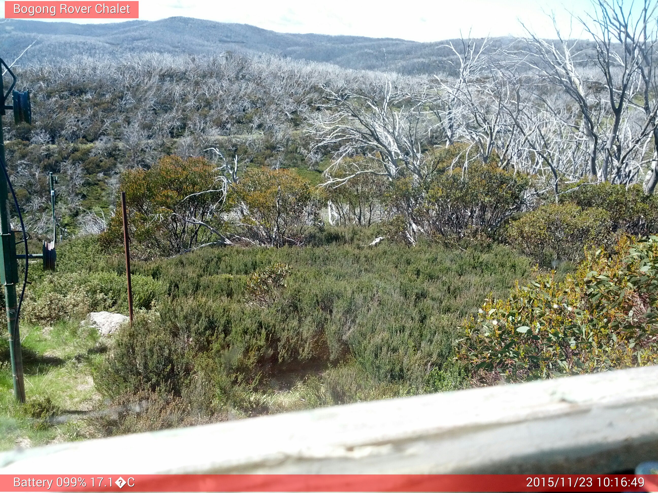 Bogong Web Cam 10:16am Monday 23rd of November 2015