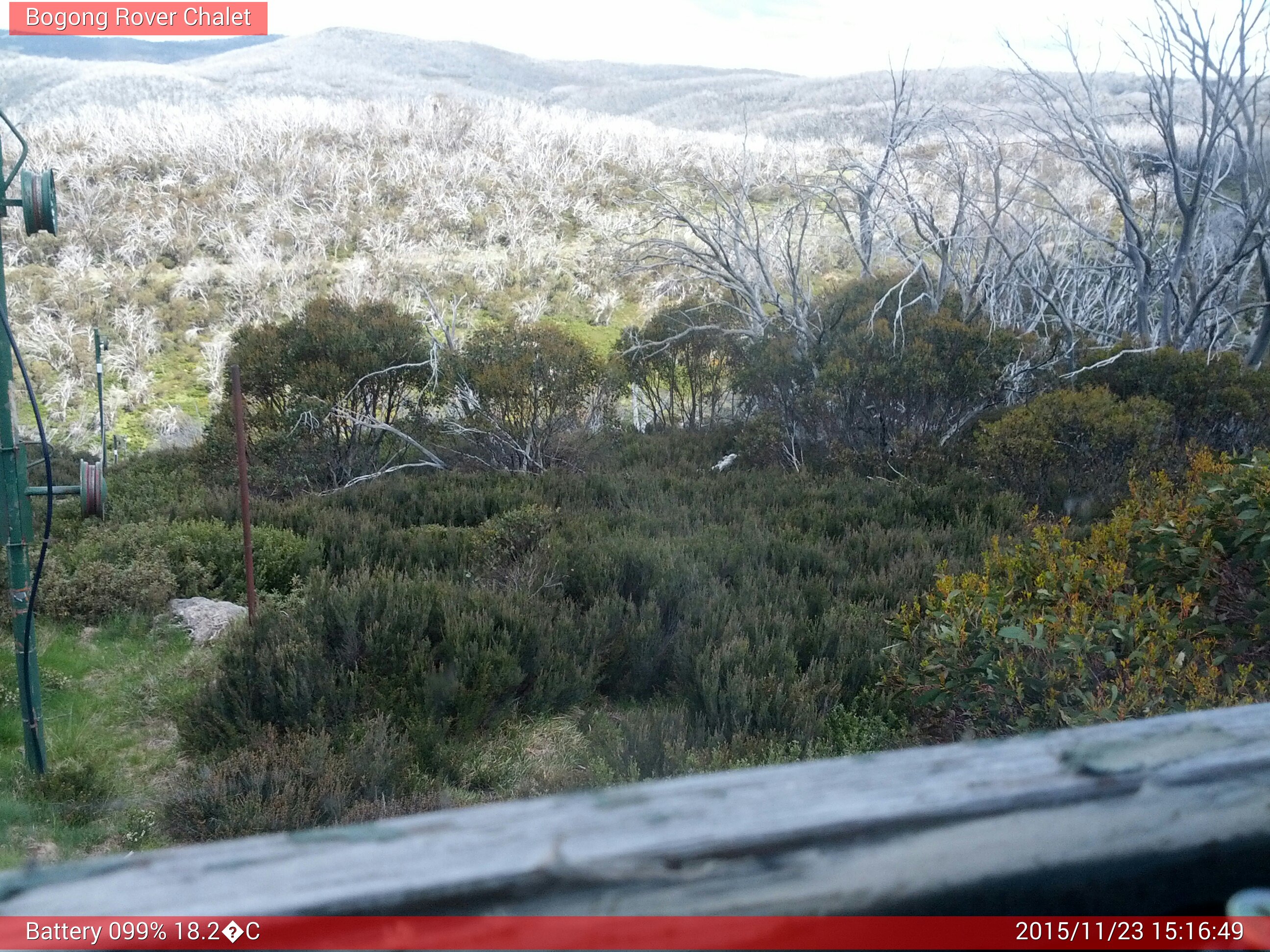 Bogong Web Cam 3:16pm Monday 23rd of November 2015