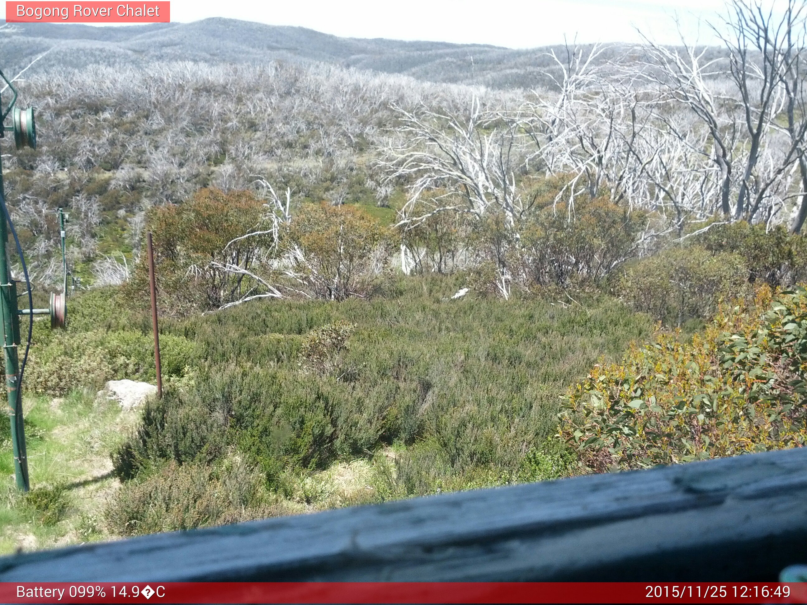 Bogong Web Cam 12:16pm Wednesday 25th of November 2015