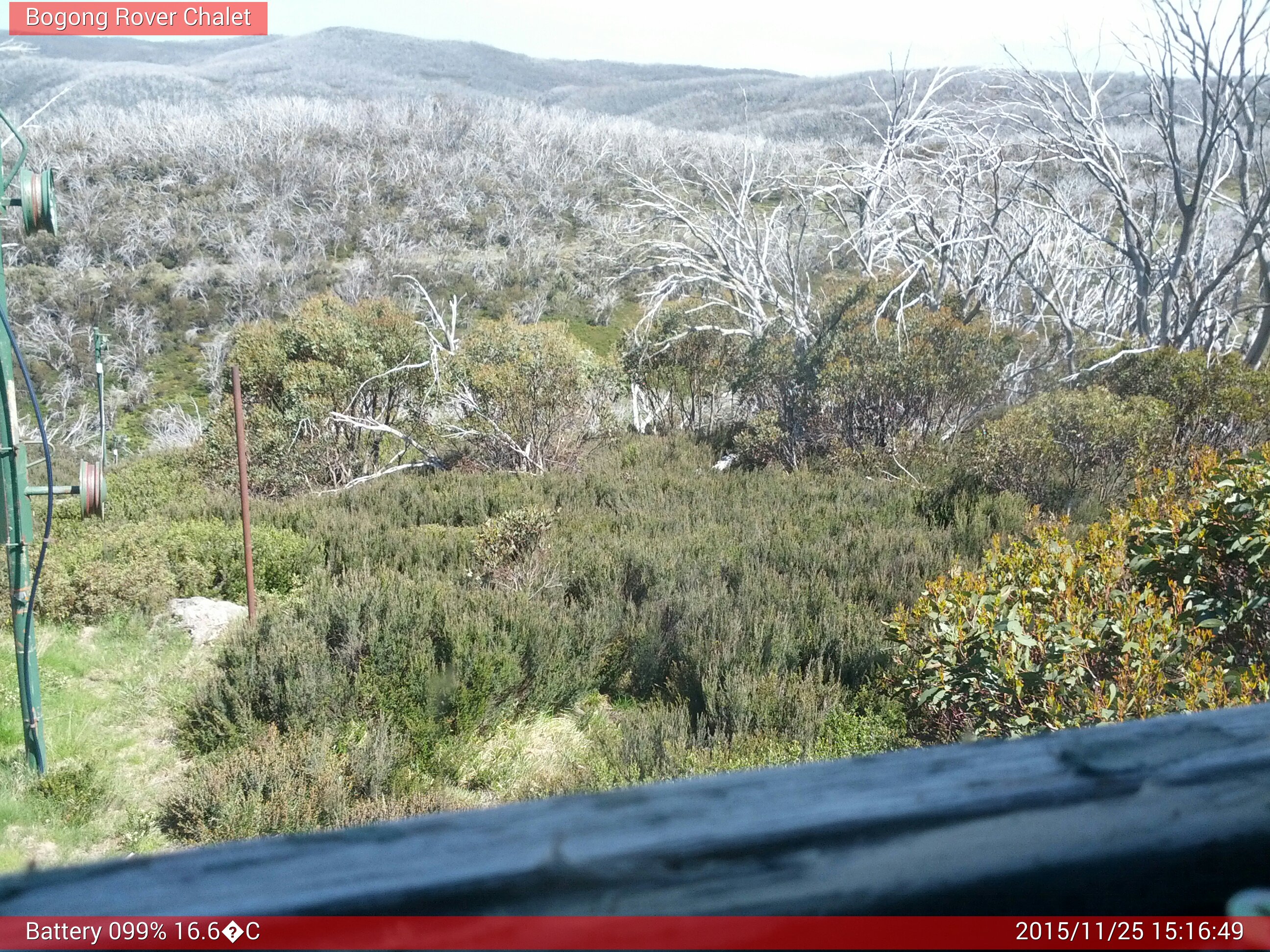 Bogong Web Cam 3:16pm Wednesday 25th of November 2015