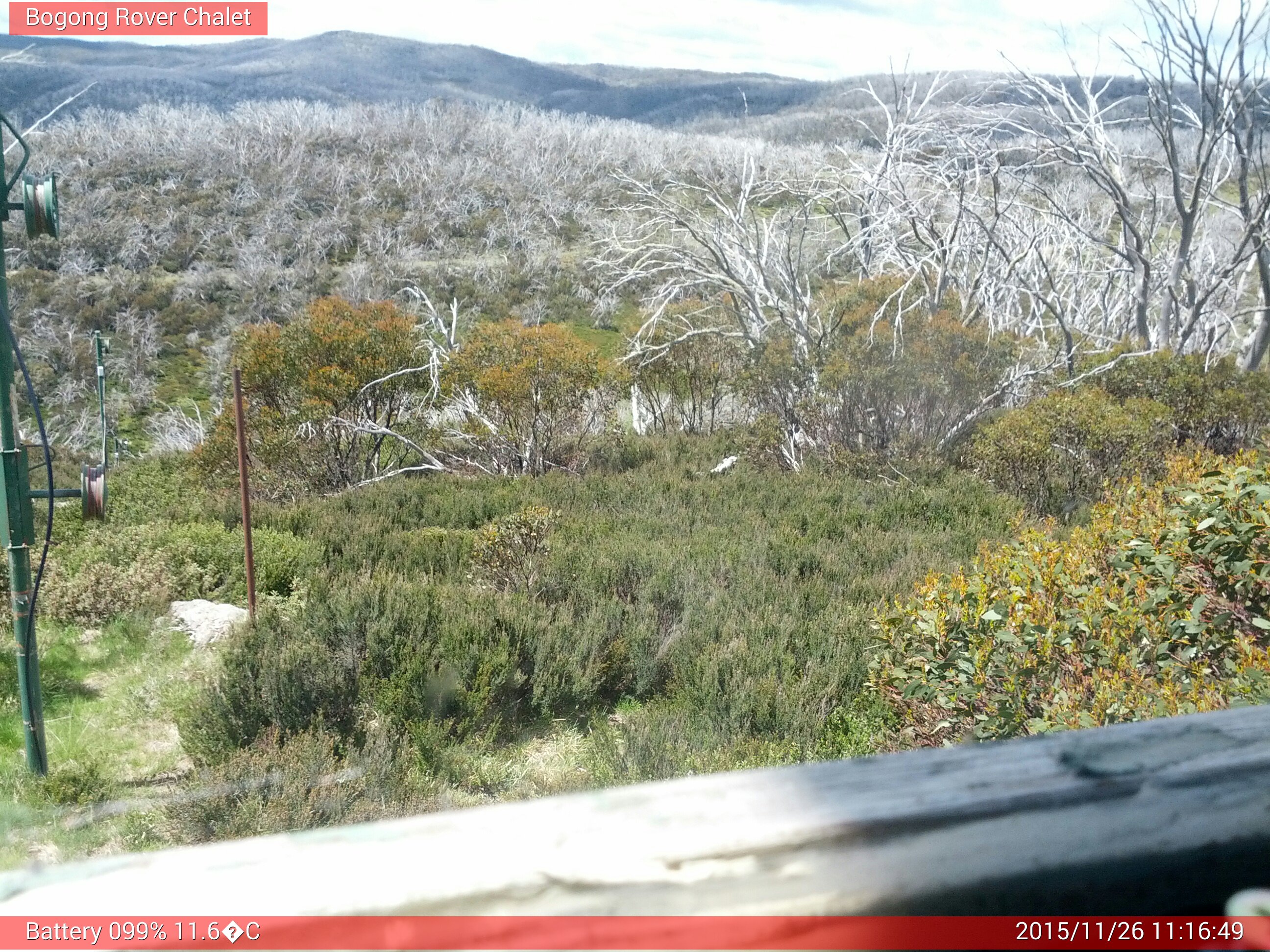 Bogong Web Cam 11:16am Thursday 26th of November 2015