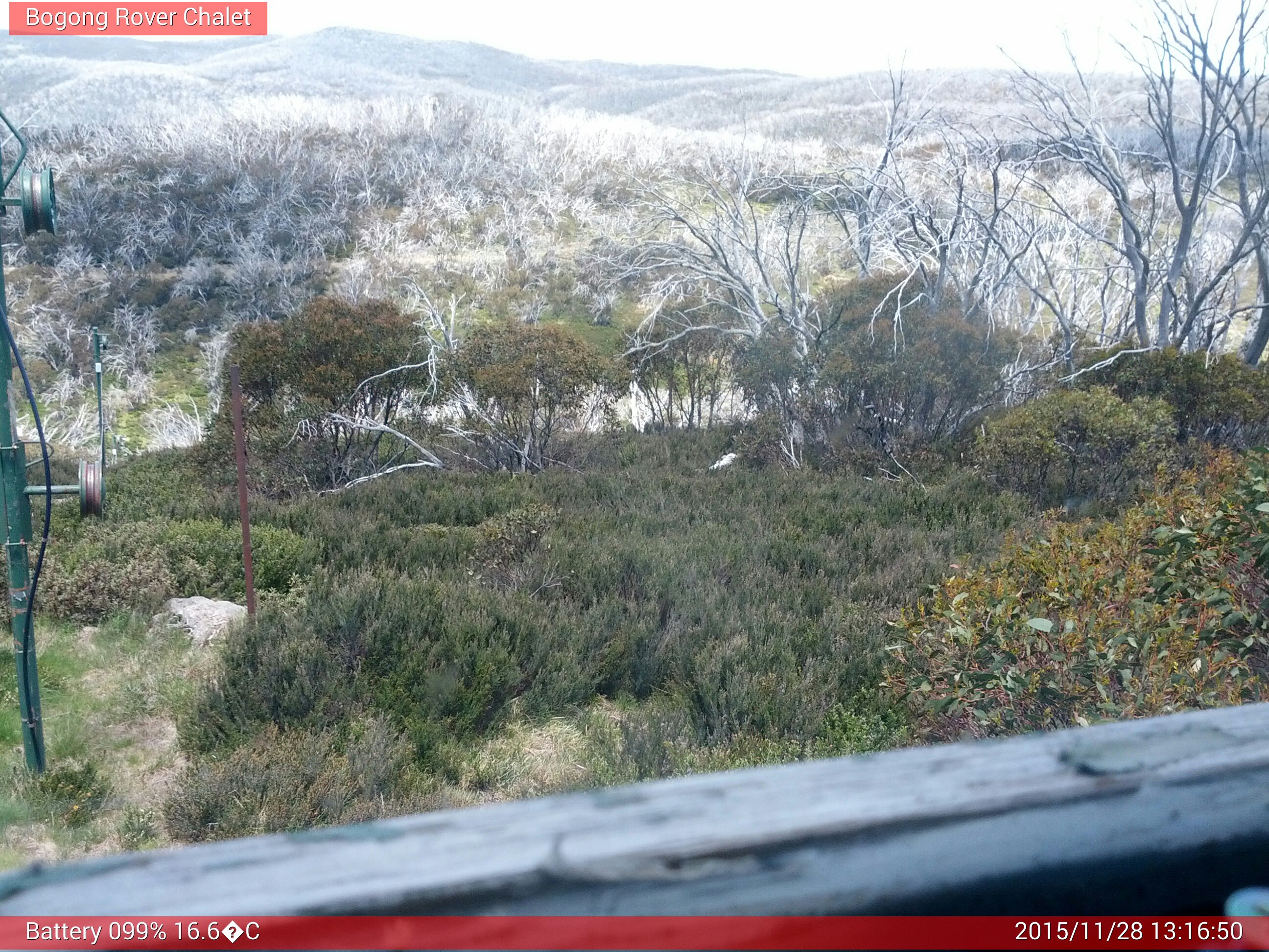 Bogong Web Cam 1:16pm Saturday 28th of November 2015