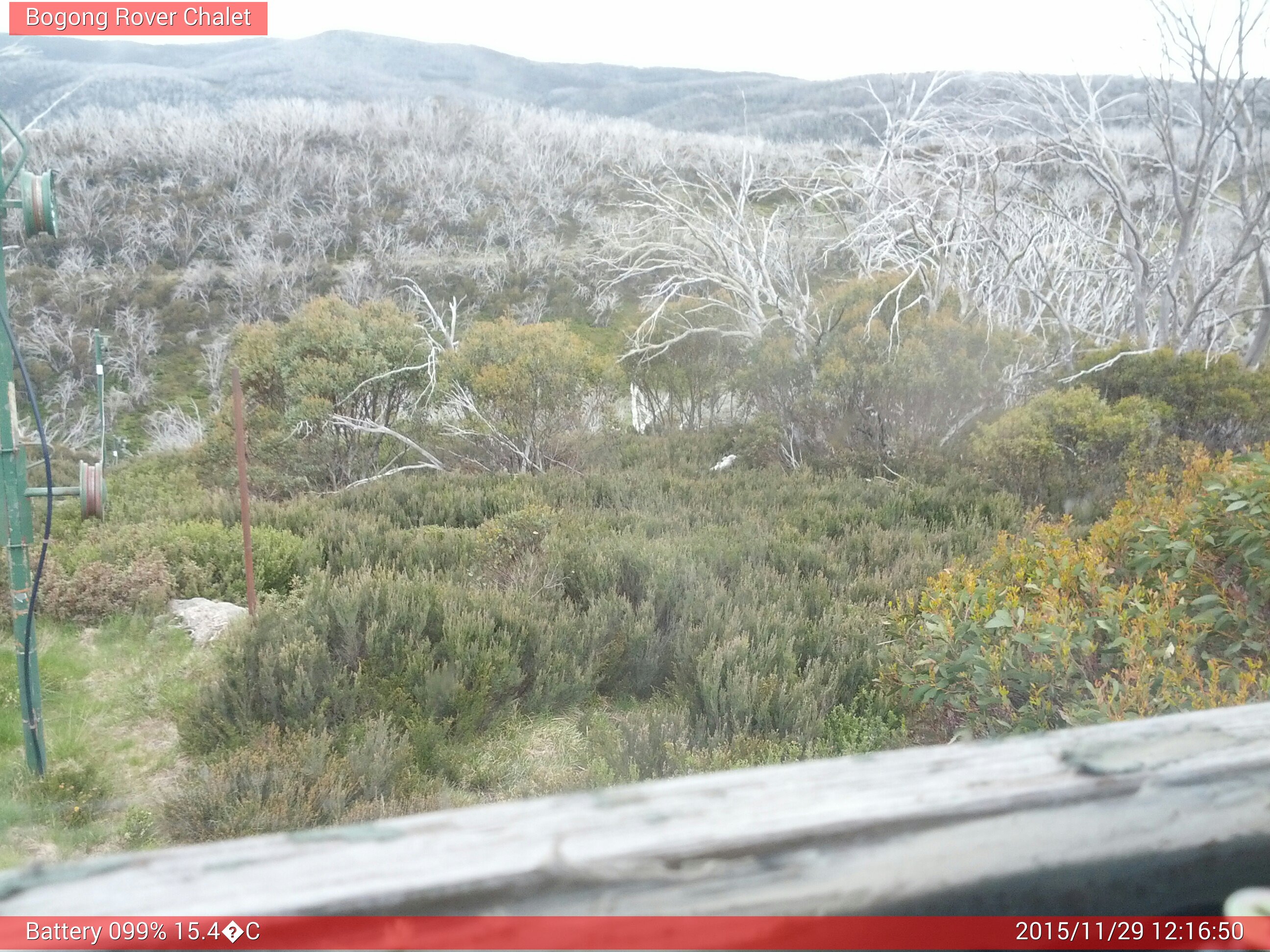 Bogong Web Cam 12:16pm Sunday 29th of November 2015