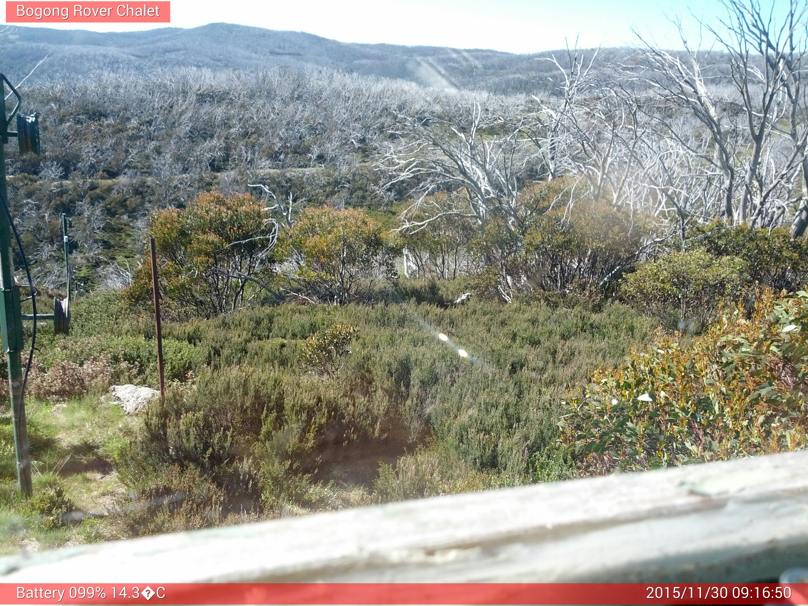 Bogong Web Cam 9:16am Monday 30th of November 2015