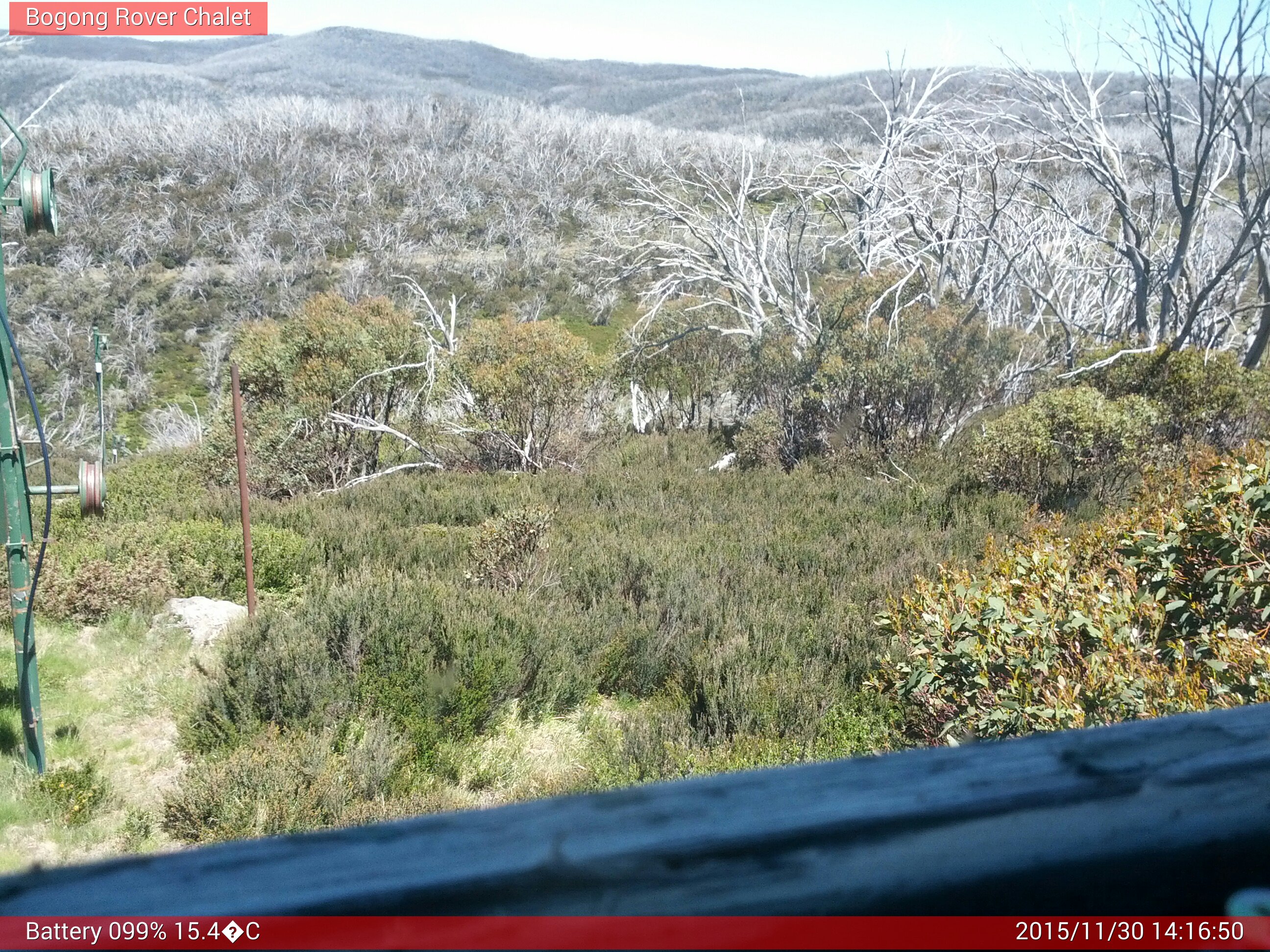 Bogong Web Cam 2:16pm Monday 30th of November 2015