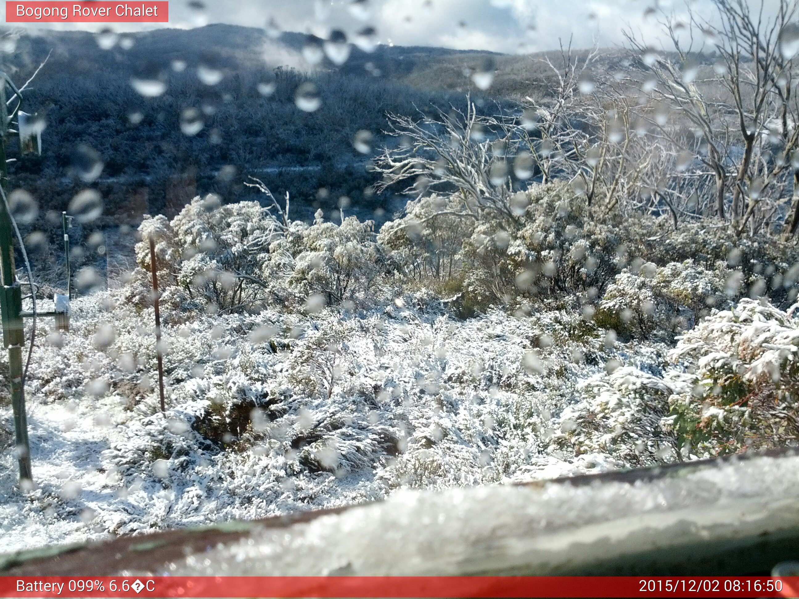 Bogong Web Cam 8:16am Wednesday 2nd of December 2015