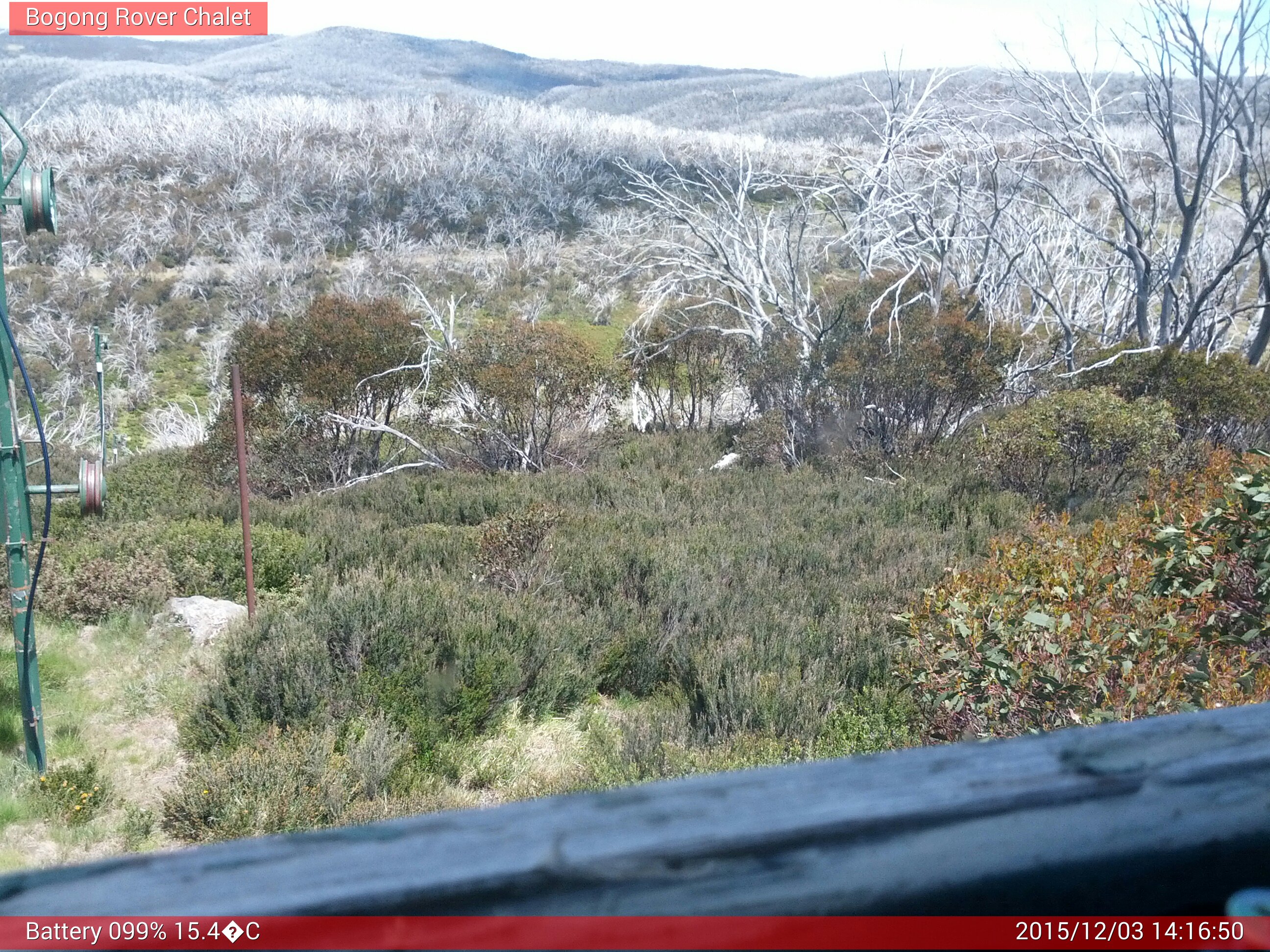 Bogong Web Cam 2:16pm Thursday 3rd of December 2015