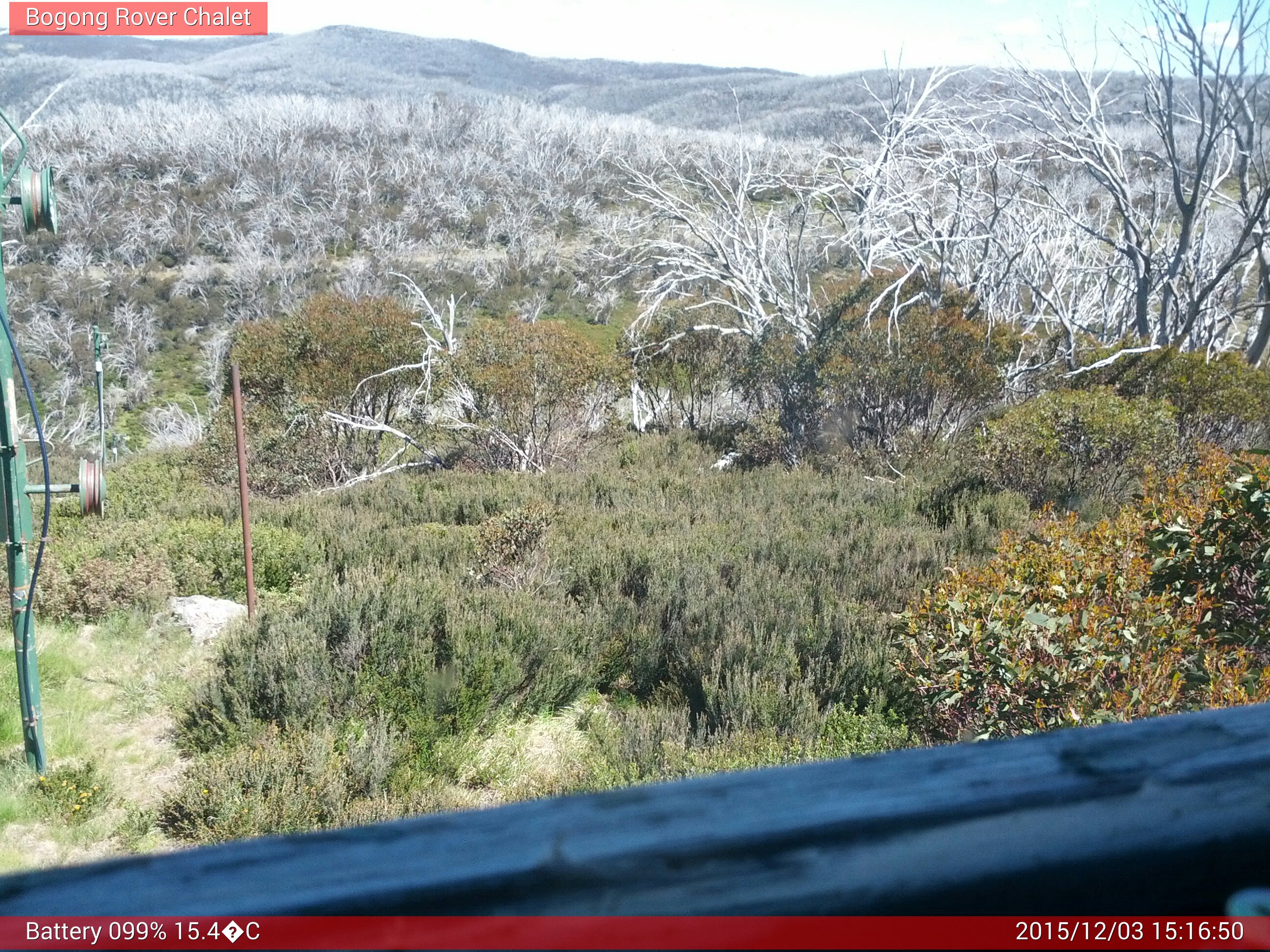 Bogong Web Cam 3:16pm Thursday 3rd of December 2015