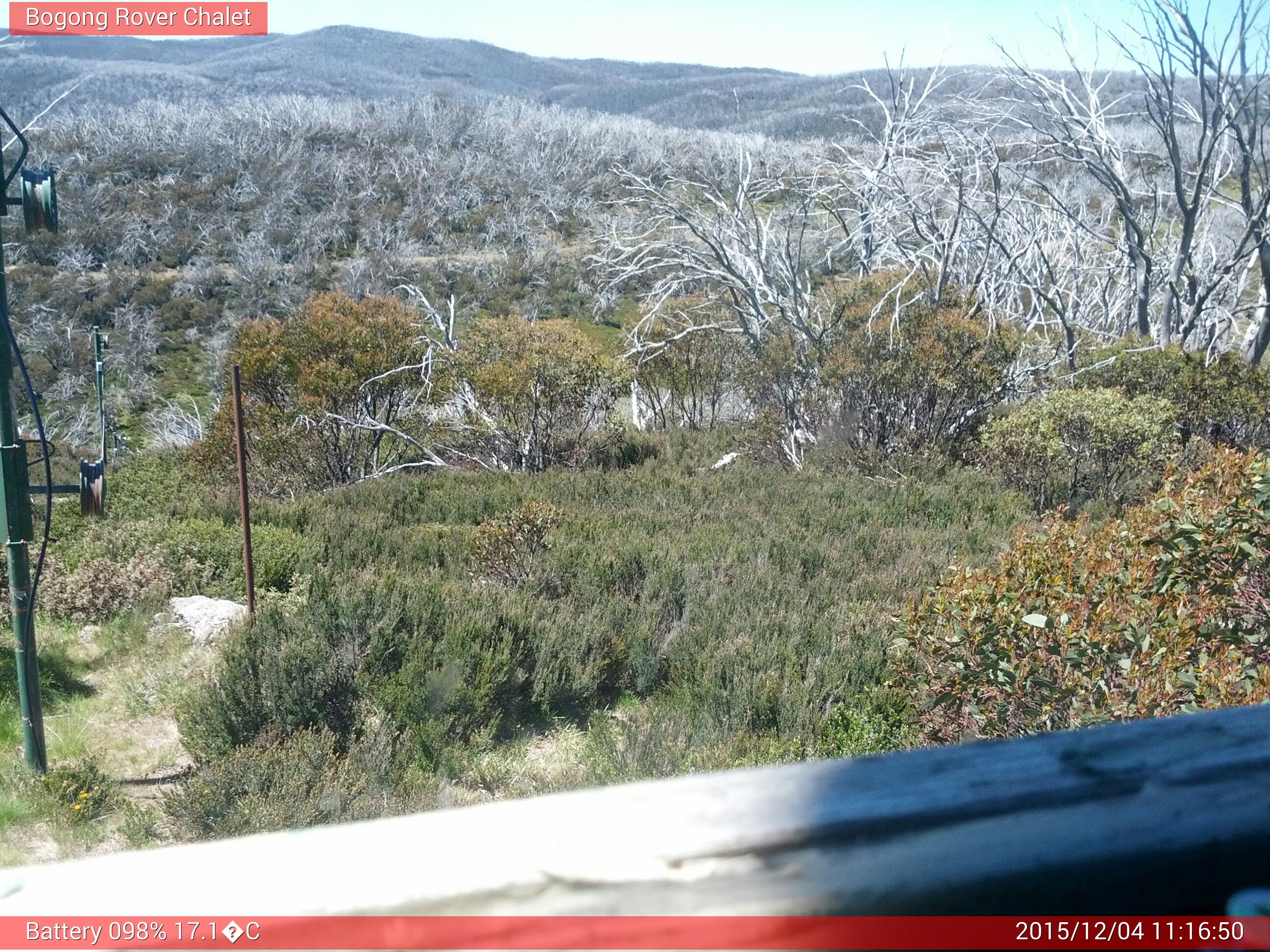 Bogong Web Cam 11:16am Friday 4th of December 2015