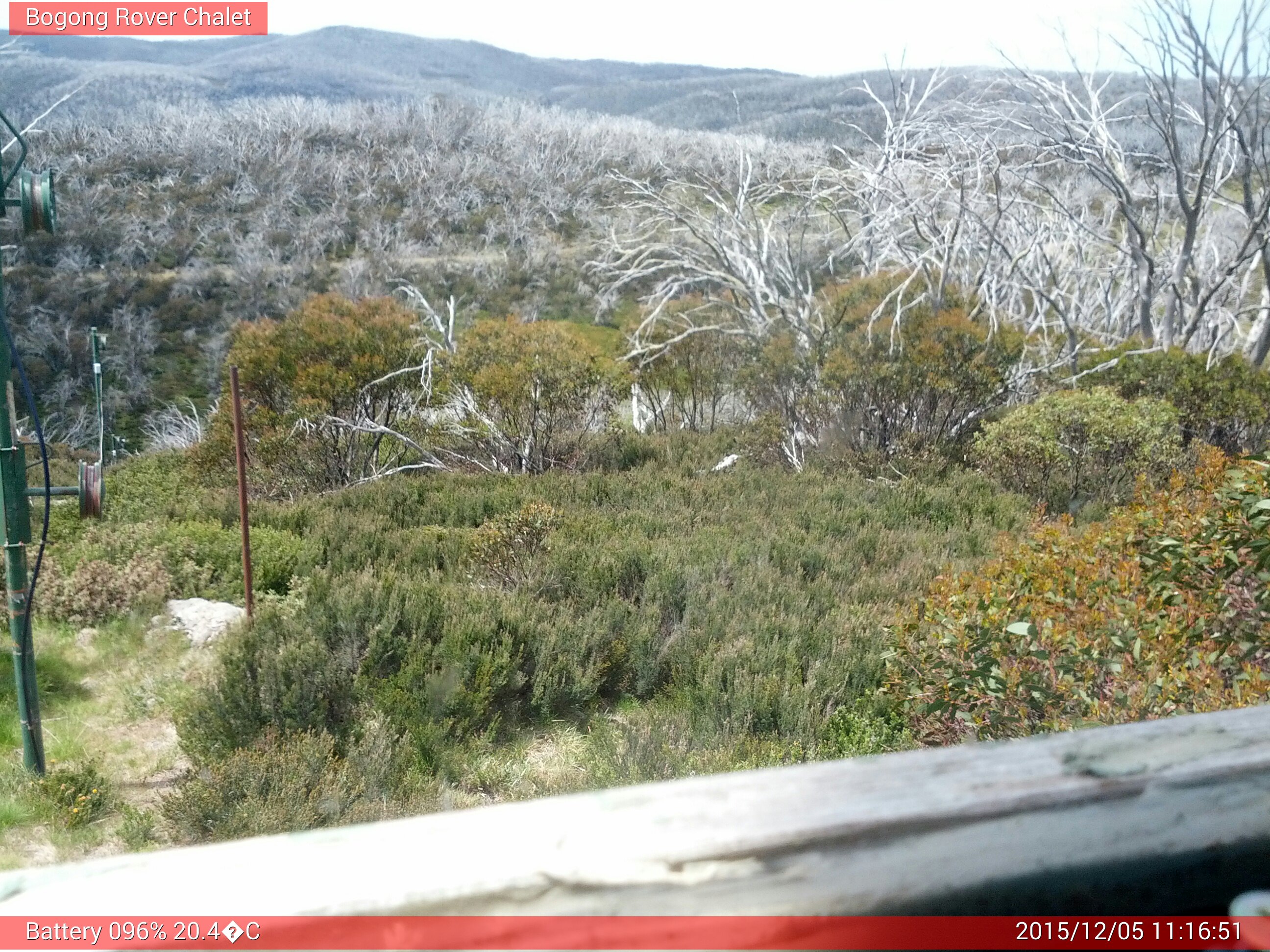 Bogong Web Cam 11:16am Saturday 5th of December 2015