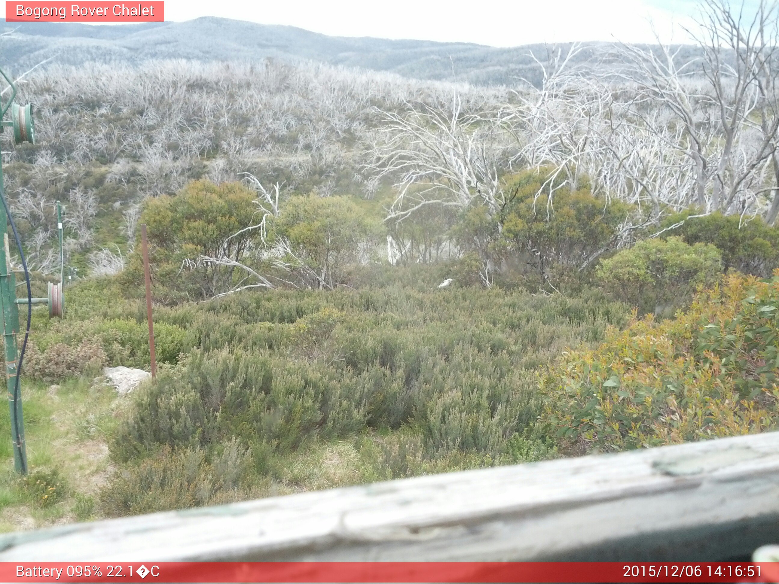 Bogong Web Cam 2:16pm Sunday 6th of December 2015