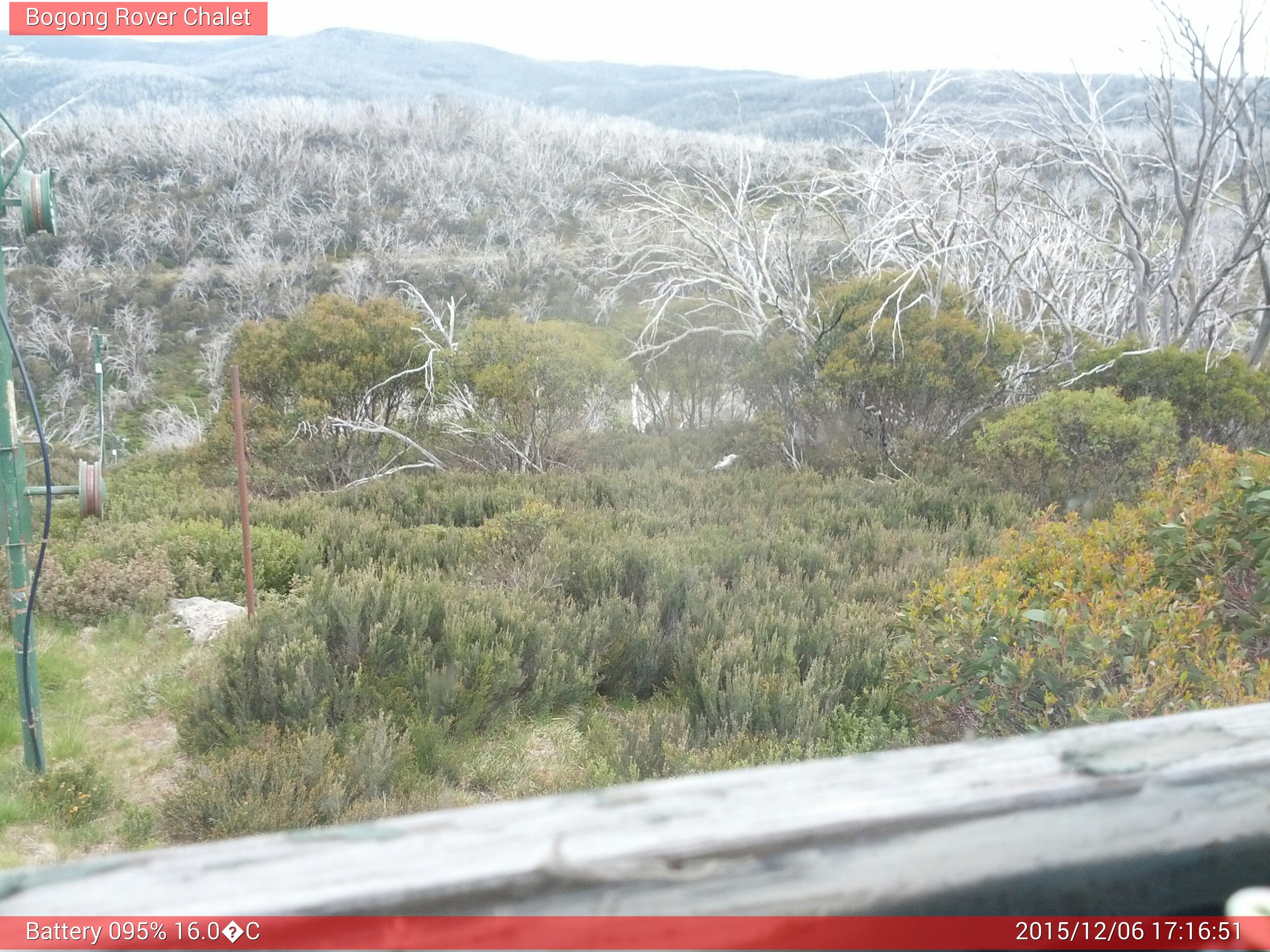 Bogong Web Cam 5:16pm Sunday 6th of December 2015