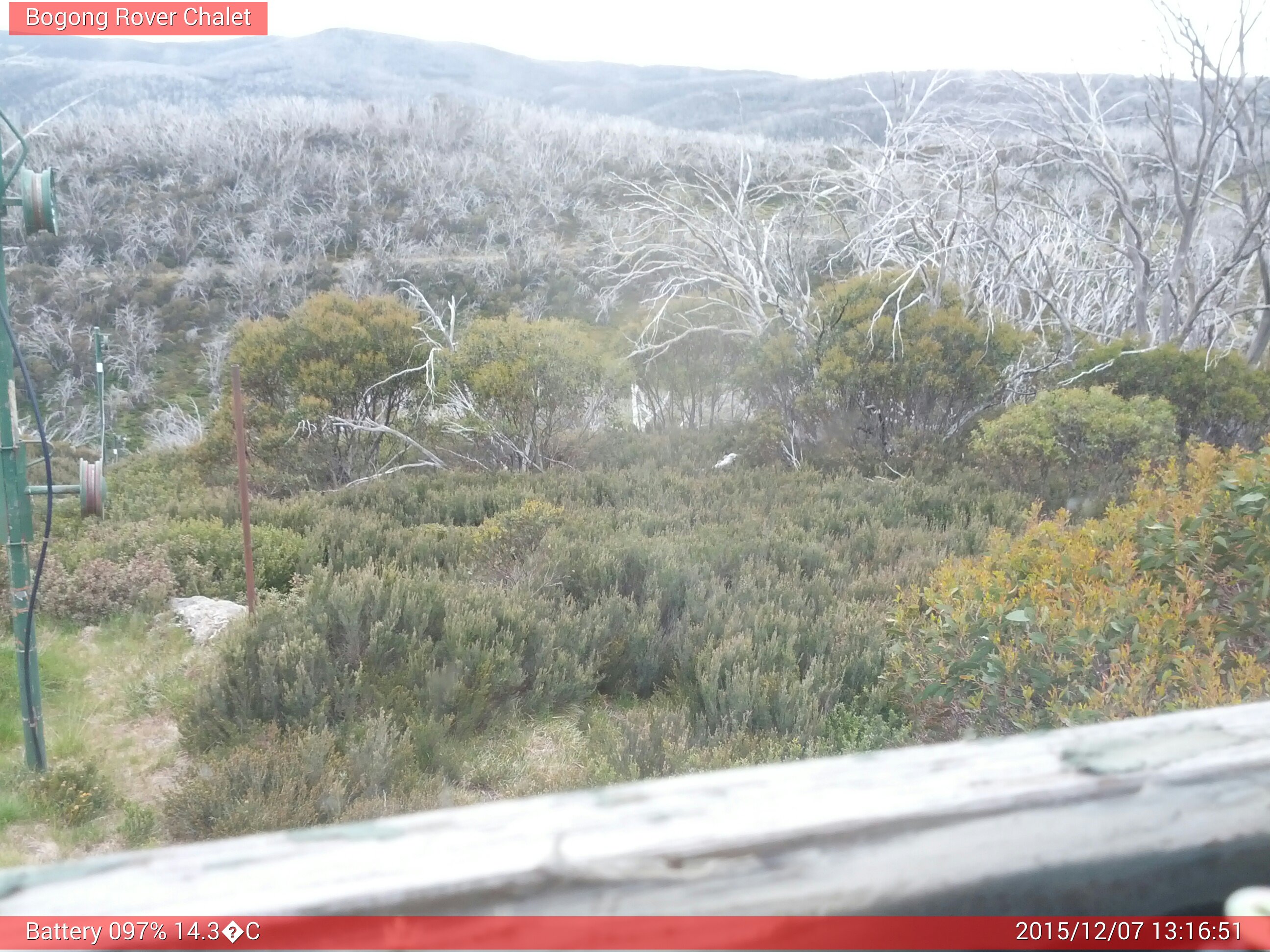 Bogong Web Cam 1:16pm Monday 7th of December 2015