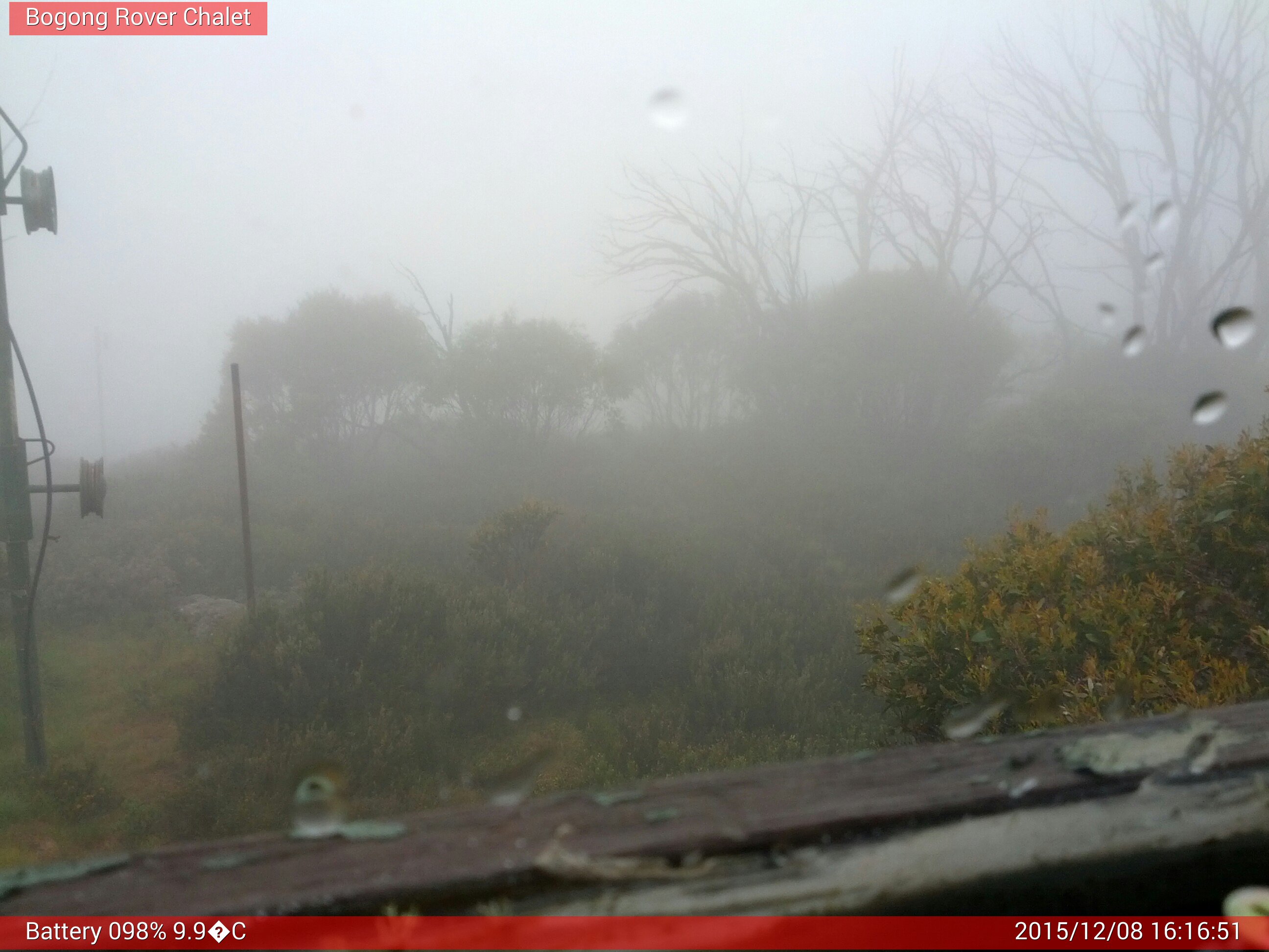 Bogong Web Cam 4:16pm Tuesday 8th of December 2015