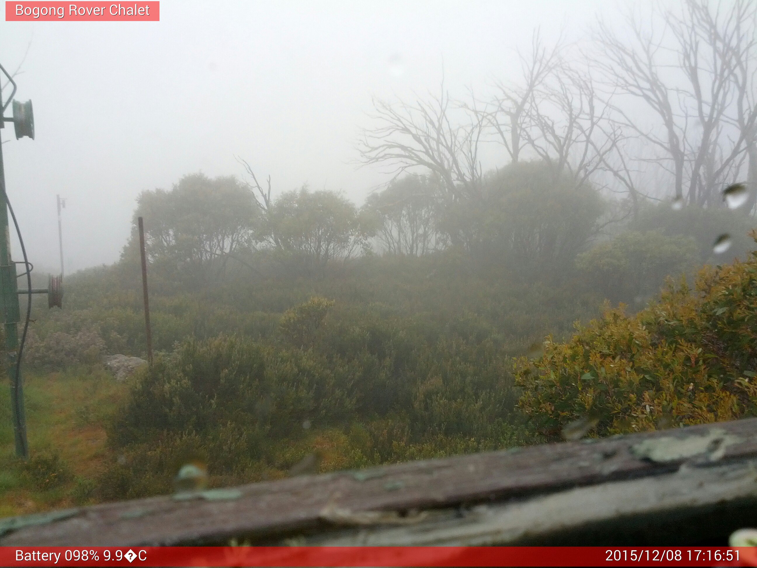 Bogong Web Cam 5:16pm Tuesday 8th of December 2015