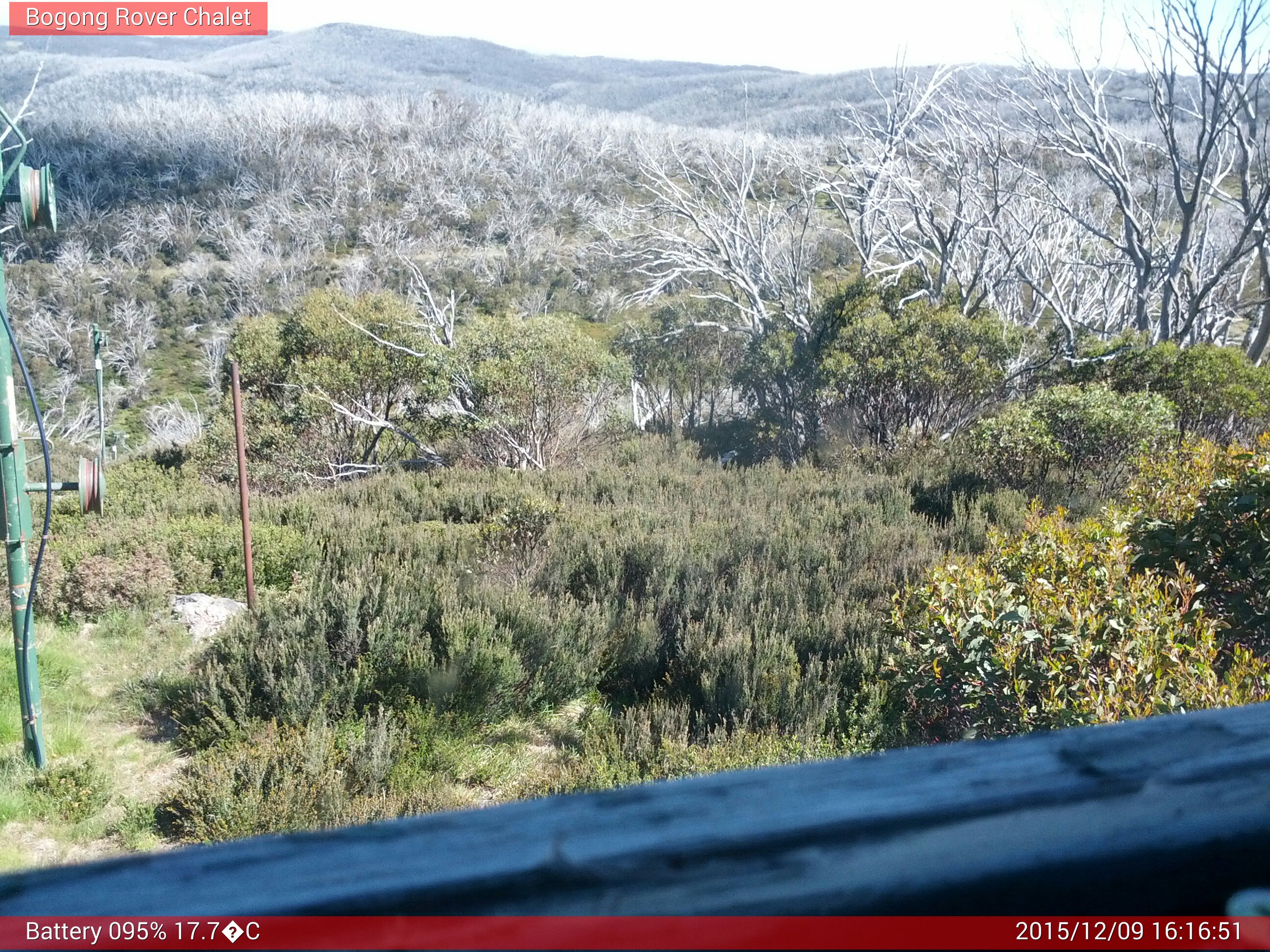 Bogong Web Cam 4:16pm Wednesday 9th of December 2015