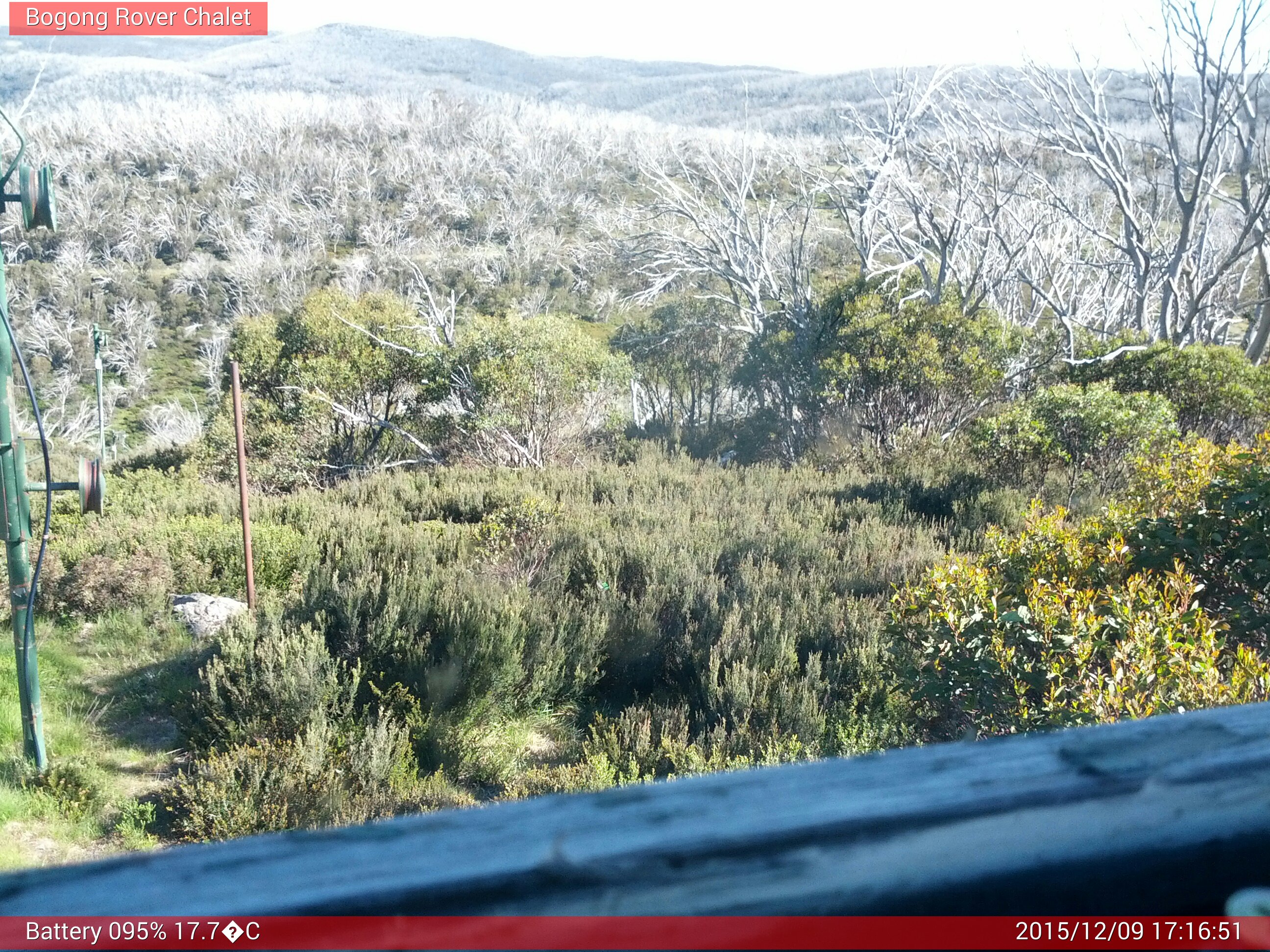 Bogong Web Cam 5:16pm Wednesday 9th of December 2015