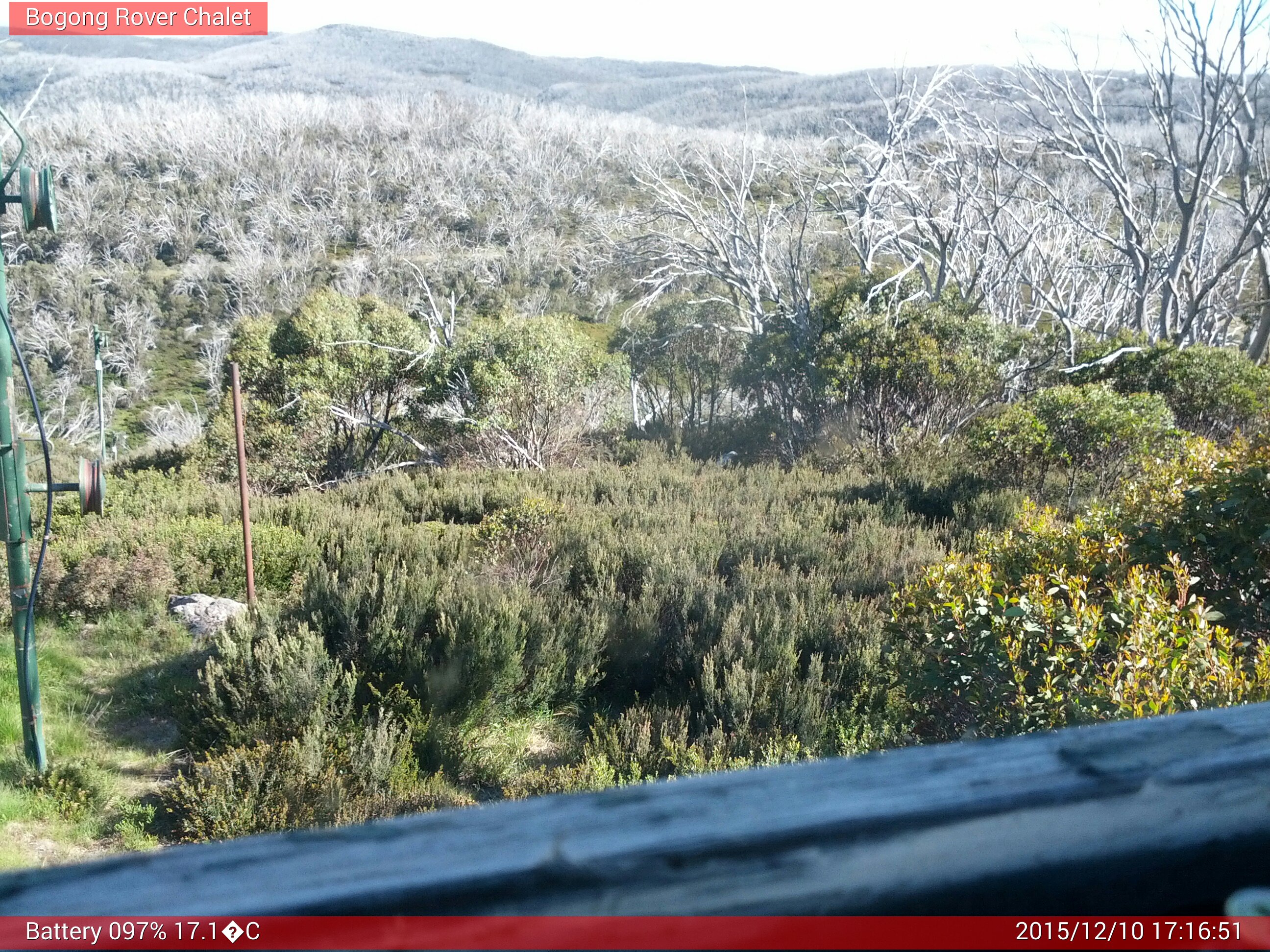 Bogong Web Cam 5:16pm Thursday 10th of December 2015