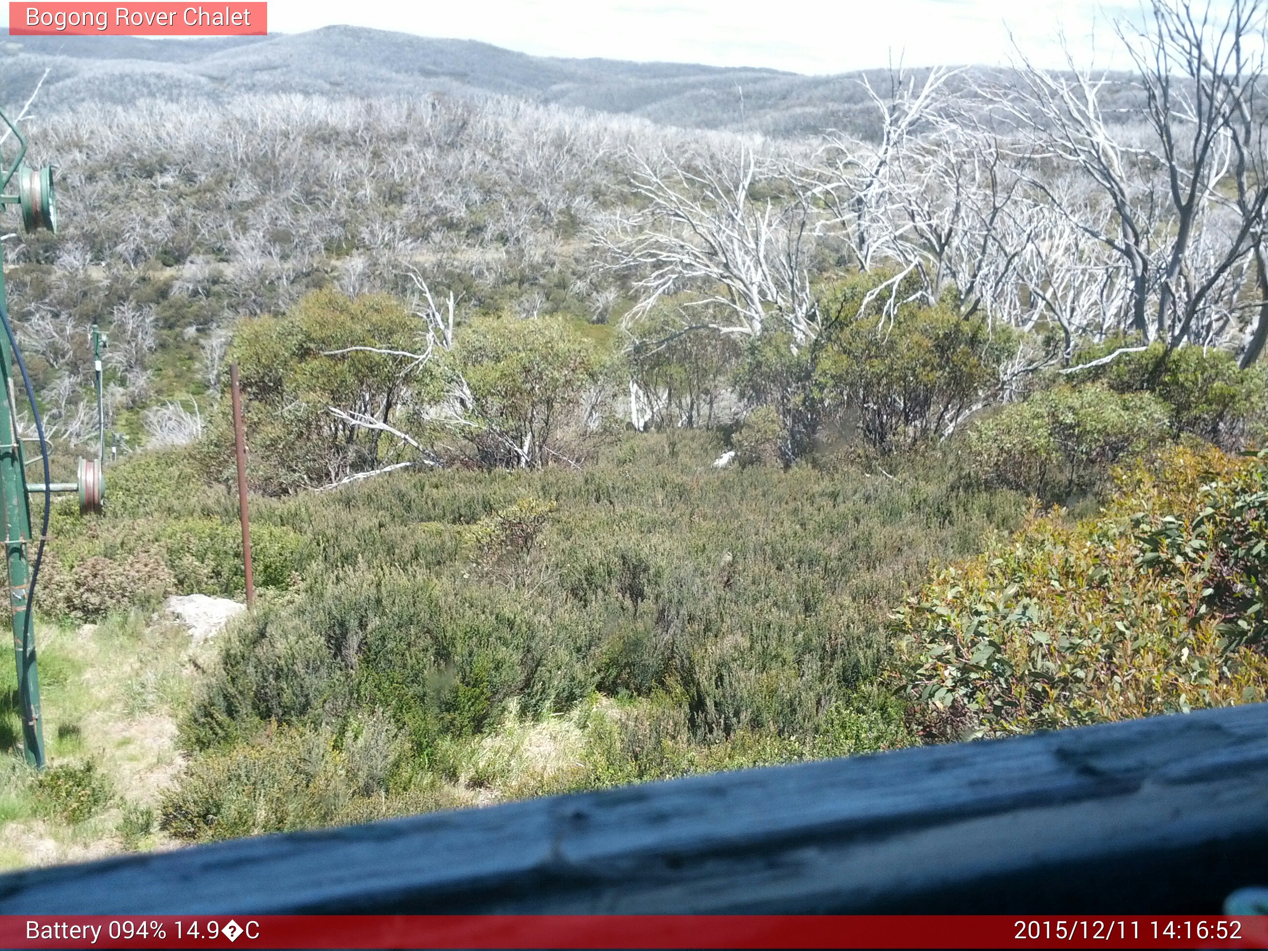 Bogong Web Cam 2:16pm Friday 11th of December 2015