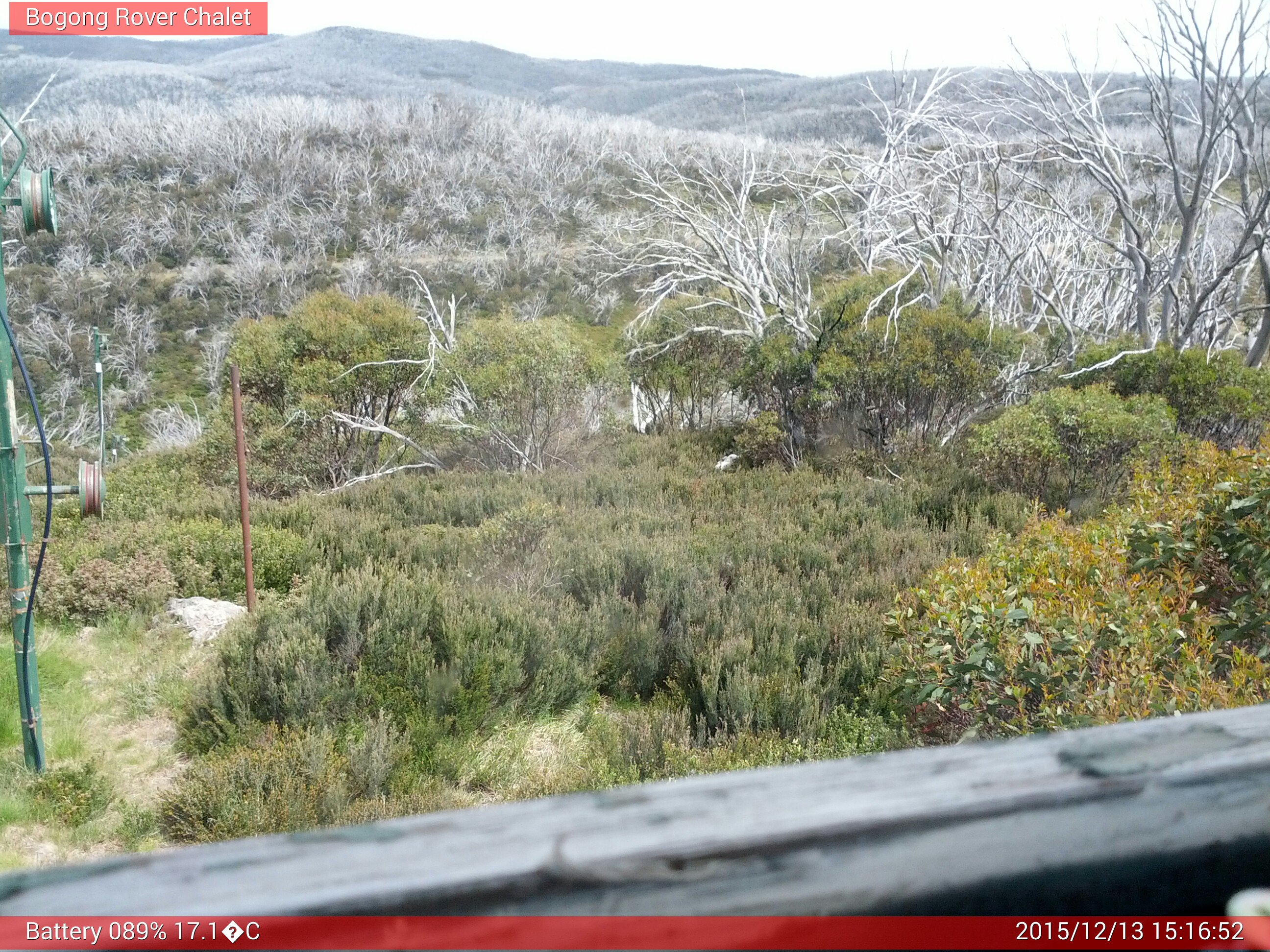 Bogong Web Cam 3:16pm Sunday 13th of December 2015