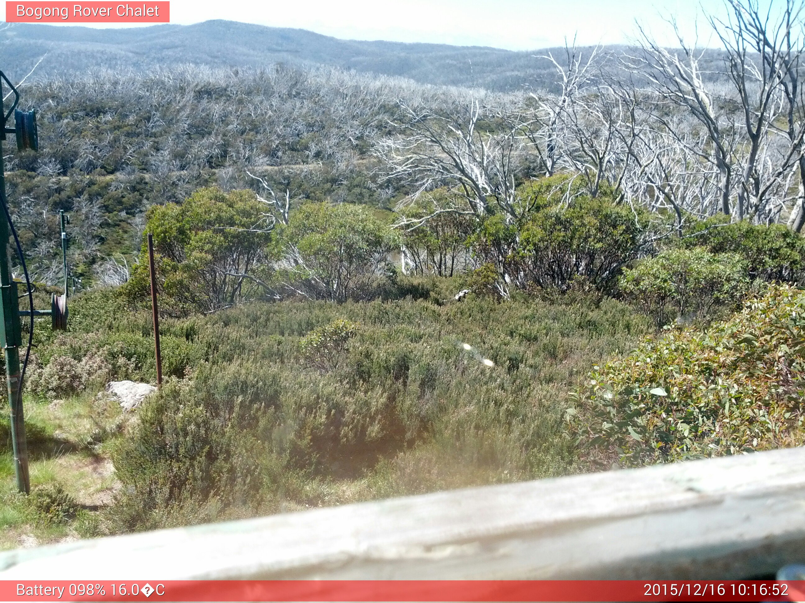 Bogong Web Cam 10:16am Wednesday 16th of December 2015