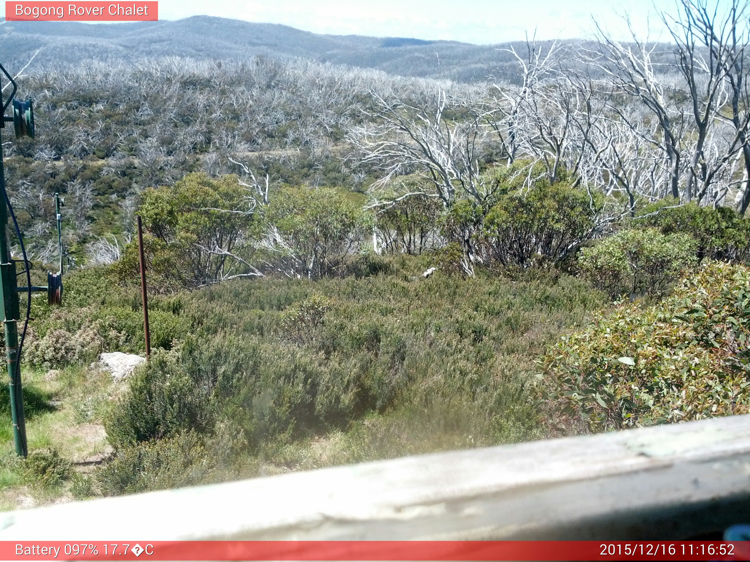 Bogong Web Cam 11:16am Wednesday 16th of December 2015