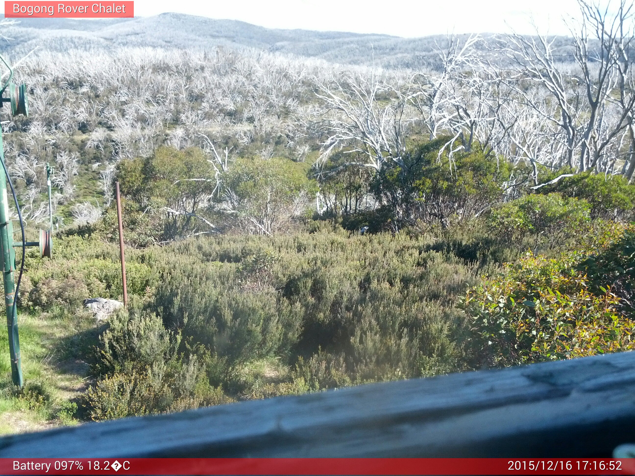 Bogong Web Cam 5:16pm Wednesday 16th of December 2015