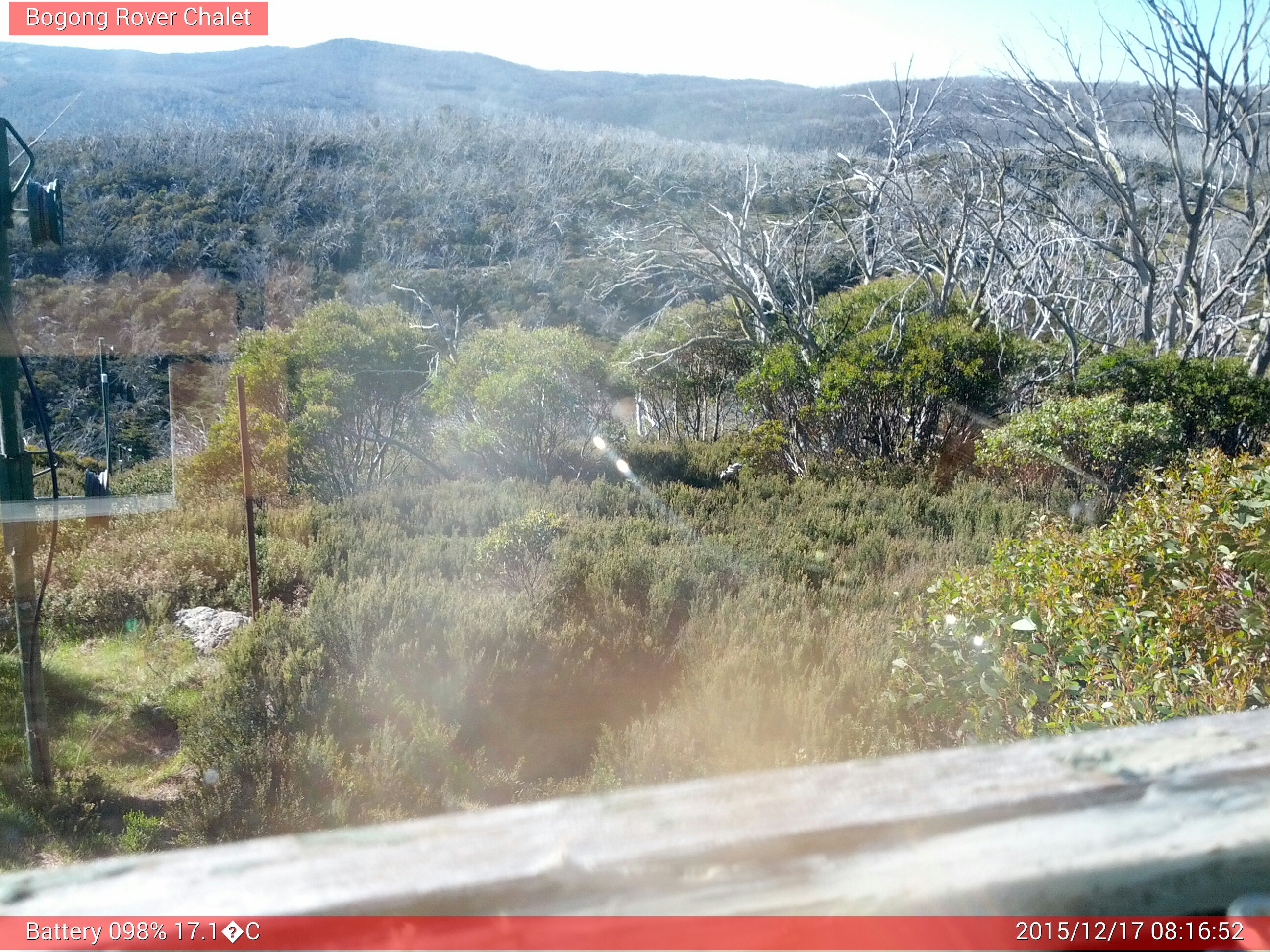 Bogong Web Cam 8:16am Thursday 17th of December 2015