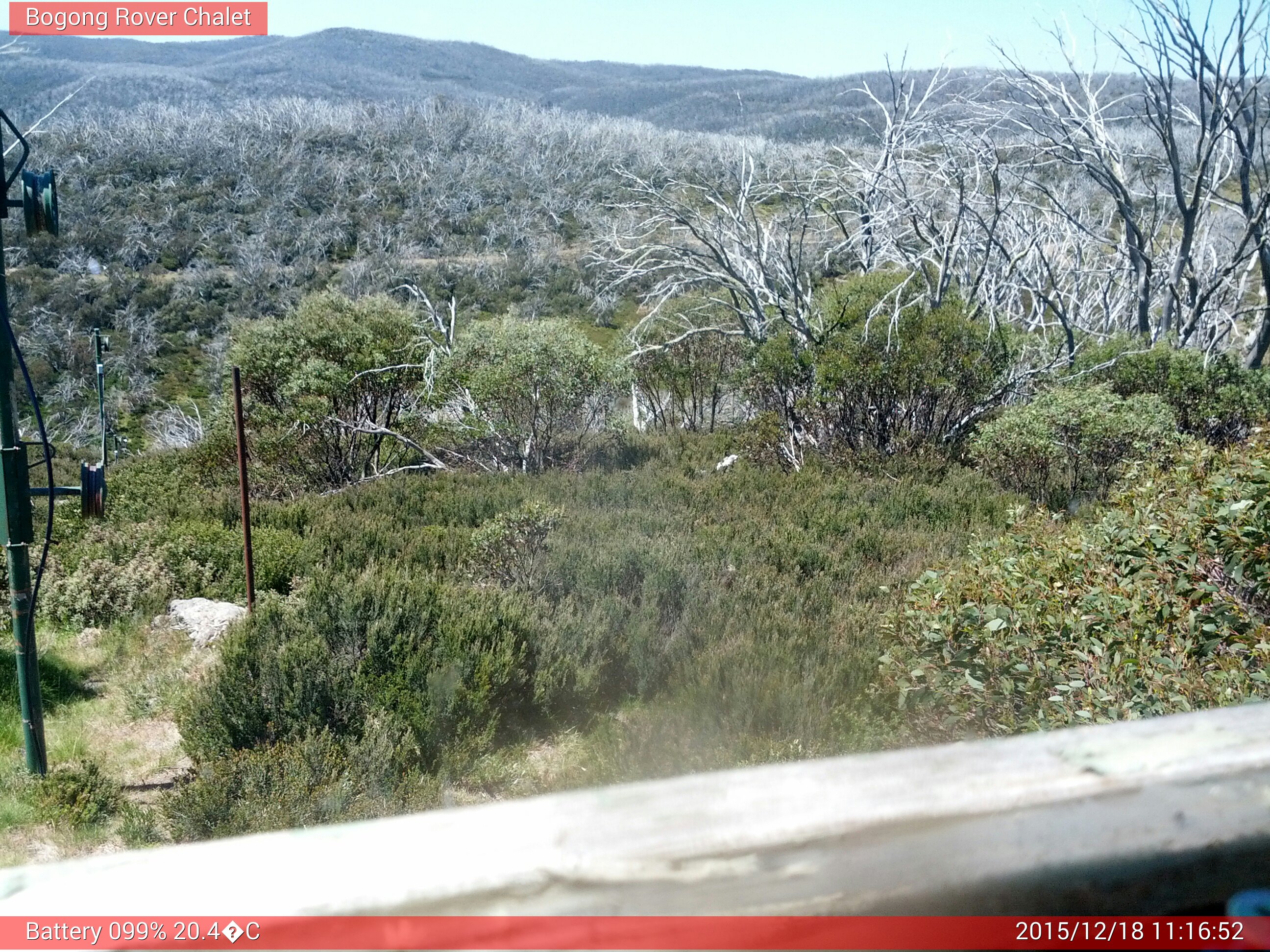 Bogong Web Cam 11:16am Friday 18th of December 2015