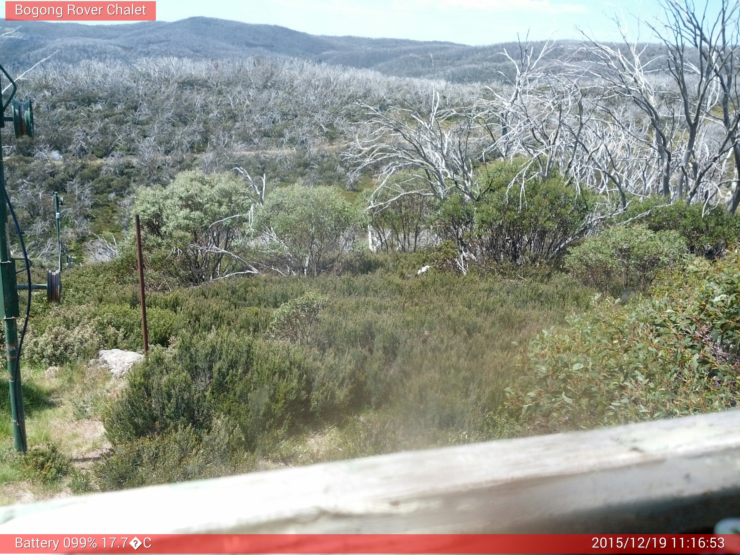 Bogong Web Cam 11:16am Saturday 19th of December 2015