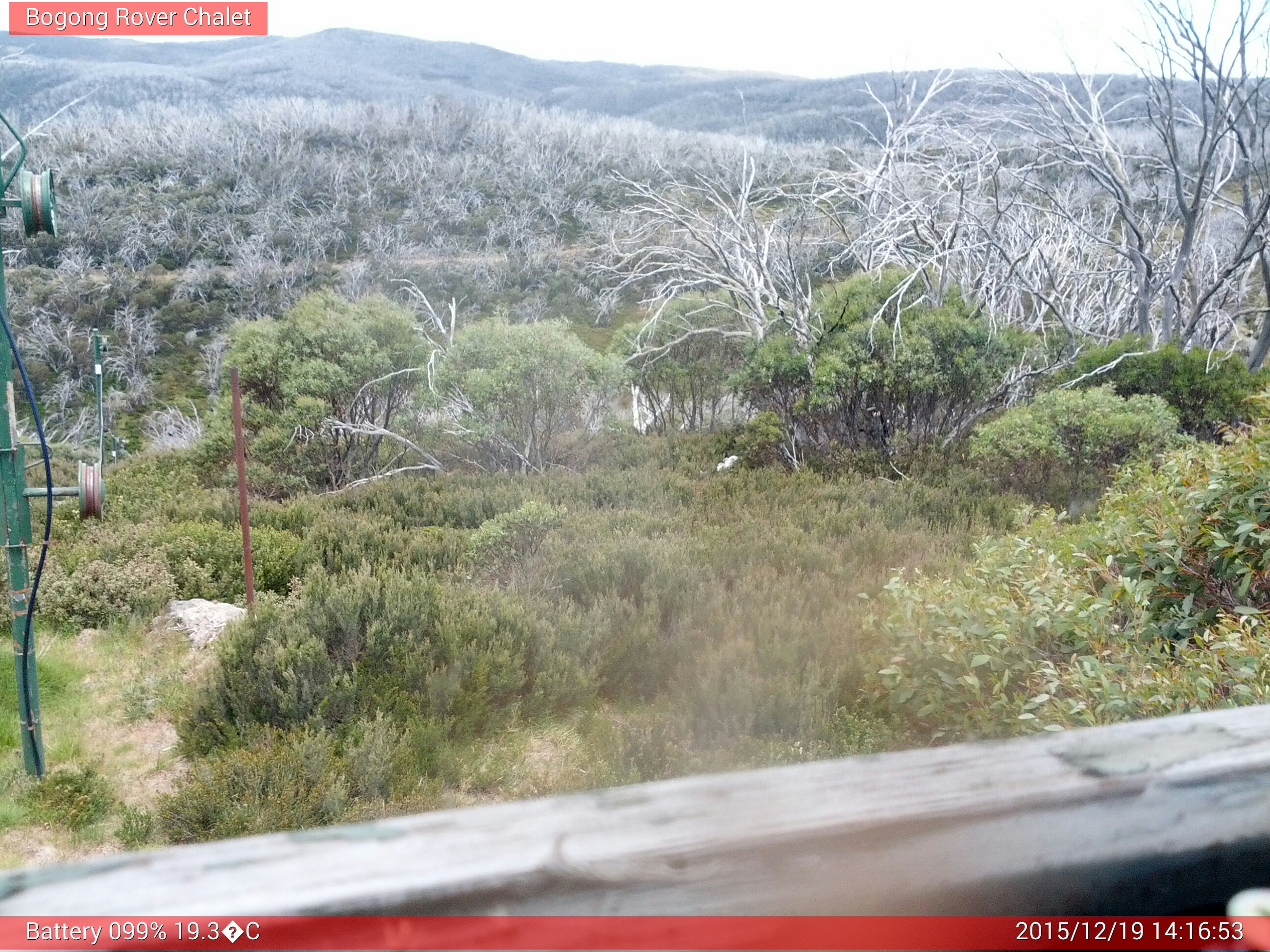 Bogong Web Cam 2:16pm Saturday 19th of December 2015