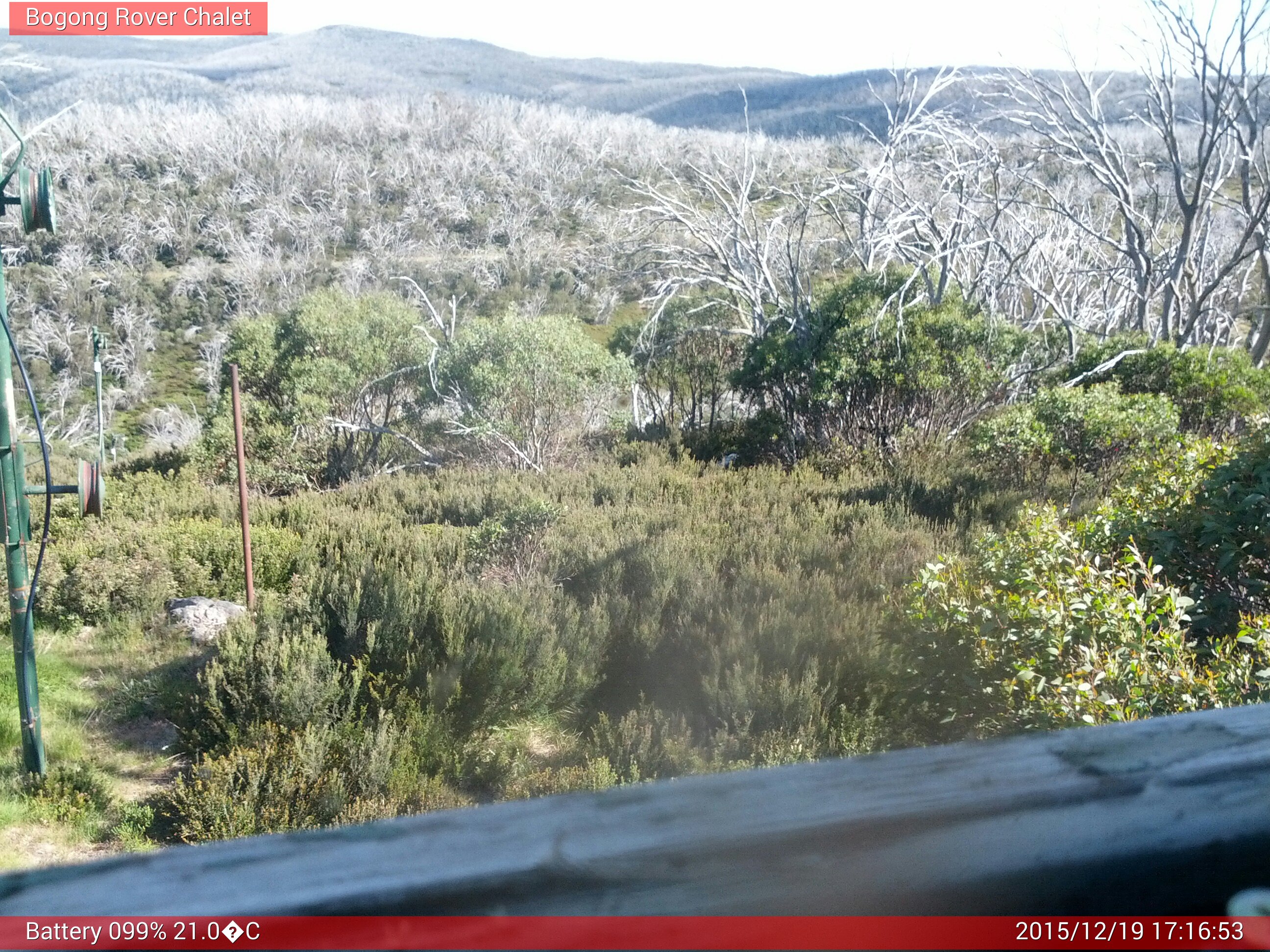 Bogong Web Cam 5:16pm Saturday 19th of December 2015